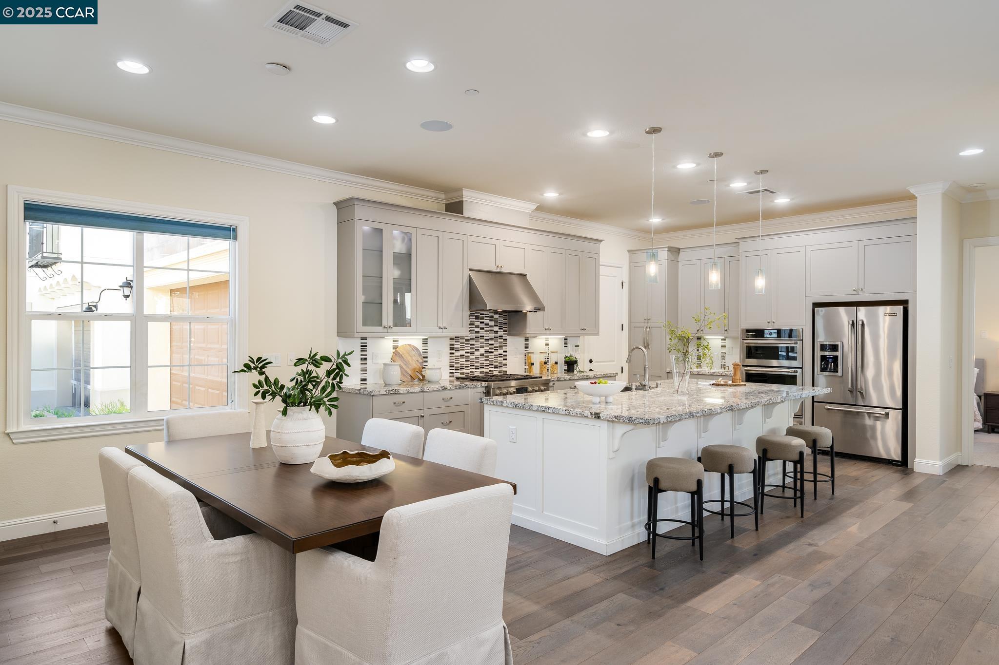 Detail Gallery Image 7 of 29 For 3454 Cinnamon Ridge Rd, San Ramon,  CA 94582 - 4 Beds | 4/1 Baths