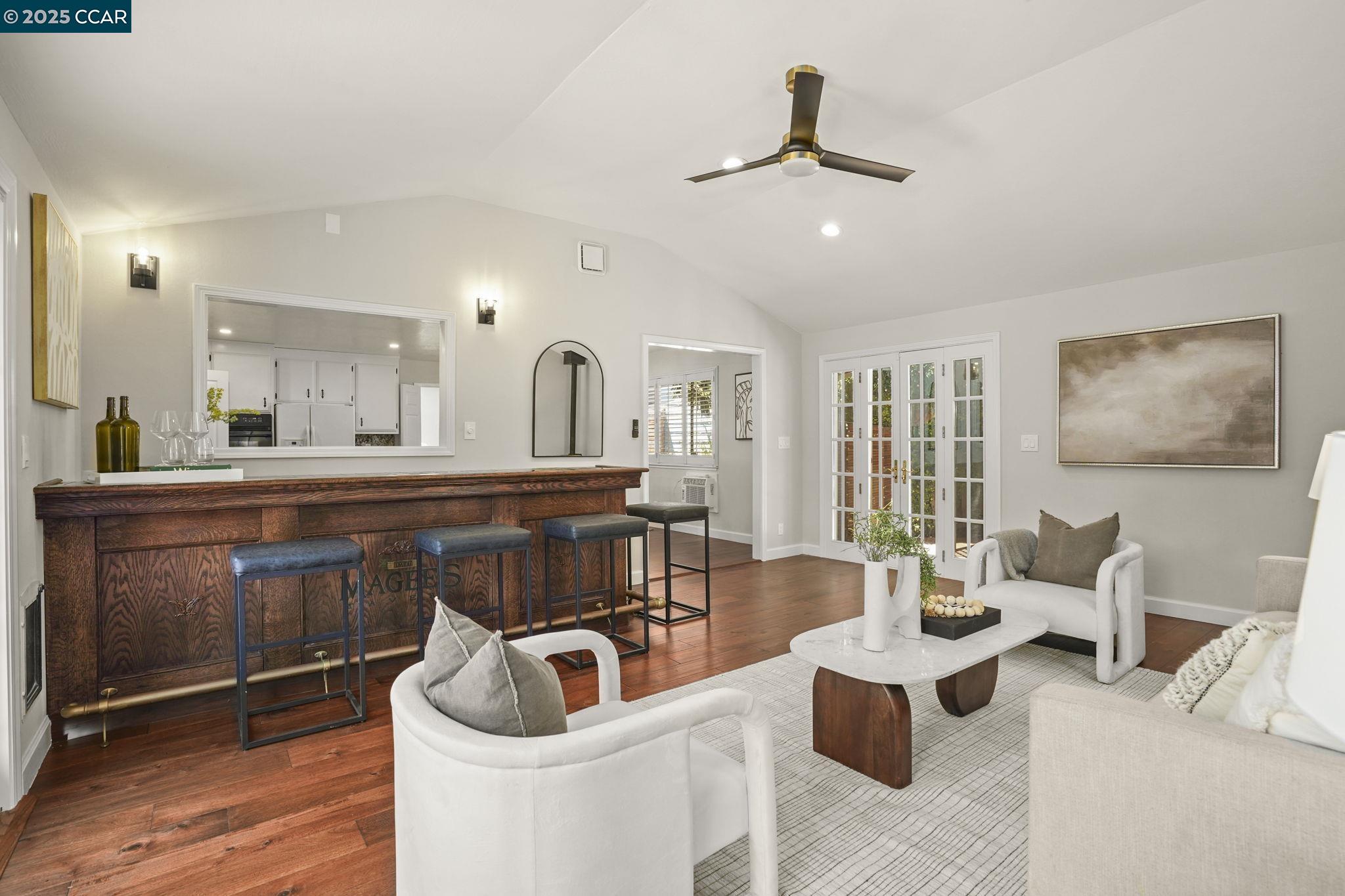 Detail Gallery Image 13 of 28 For 6324 Bonita Ct, Richmond,  CA 94806 - 3 Beds | 2 Baths