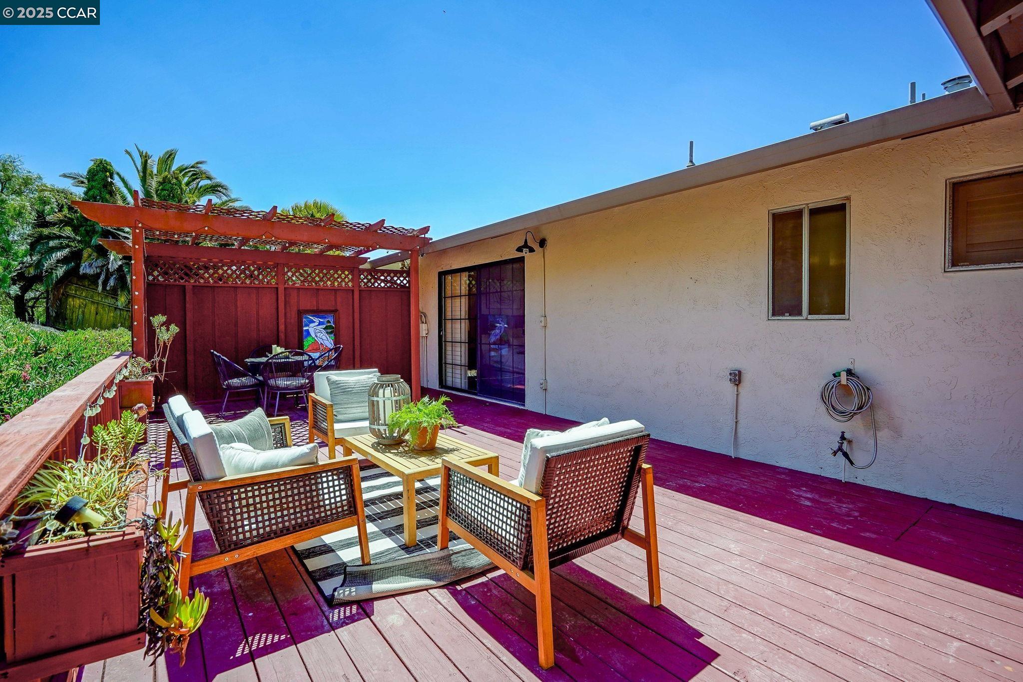 Detail Gallery Image 23 of 28 For 6324 Bonita Ct, Richmond,  CA 94806 - 3 Beds | 2 Baths