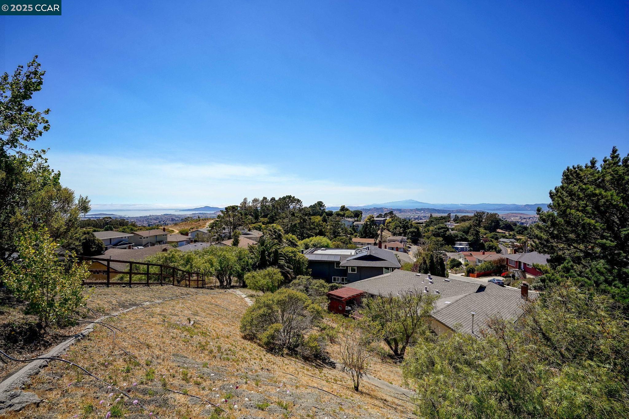 Detail Gallery Image 28 of 28 For 6324 Bonita Ct, Richmond,  CA 94806 - 3 Beds | 2 Baths