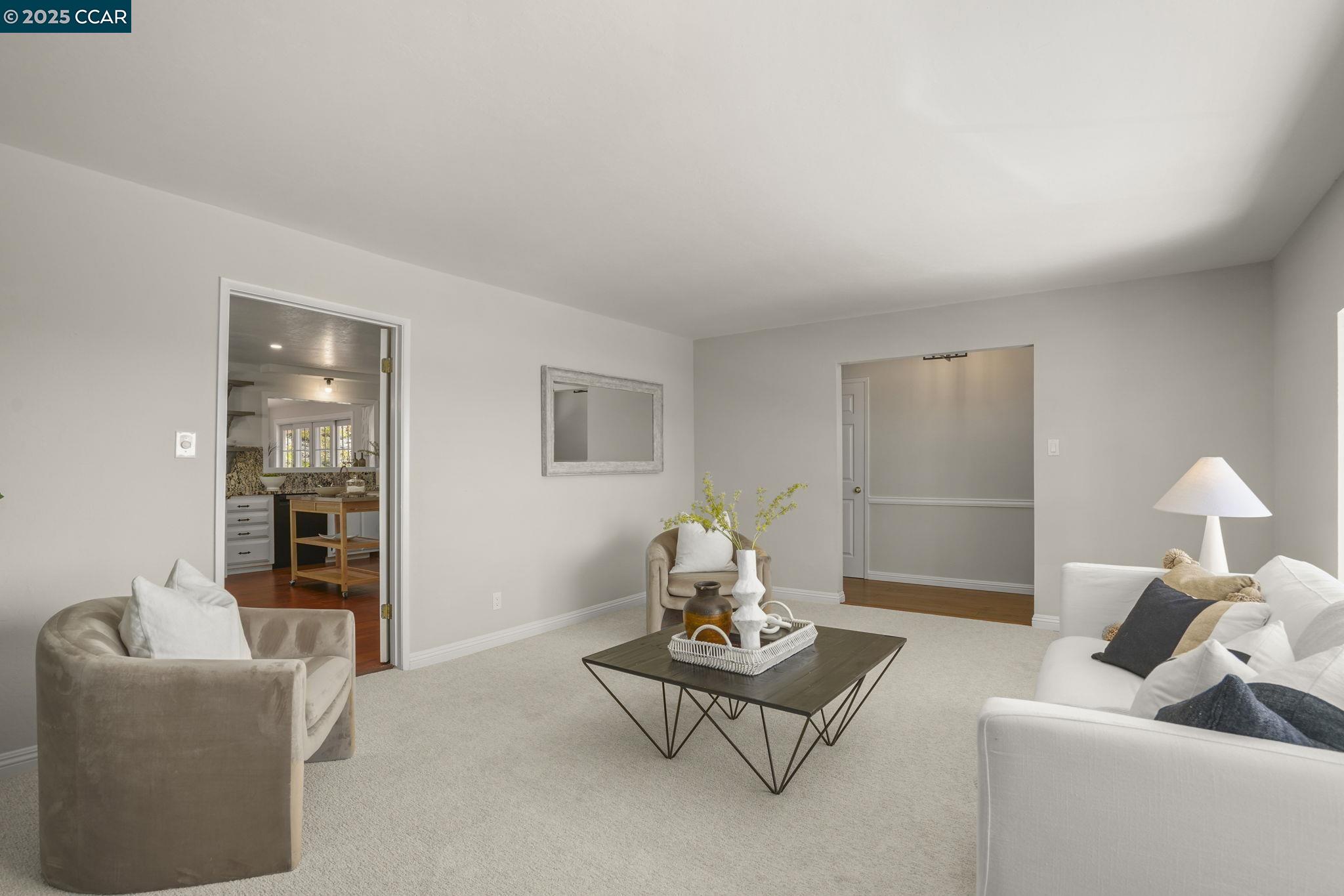 Detail Gallery Image 5 of 28 For 6324 Bonita Ct, Richmond,  CA 94806 - 3 Beds | 2 Baths