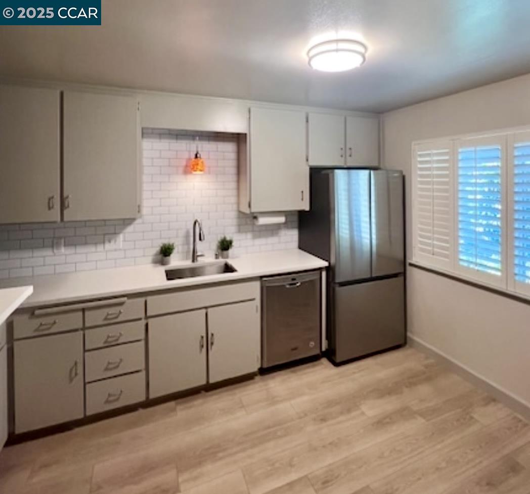 Photo #5: 41107593 Listing 
