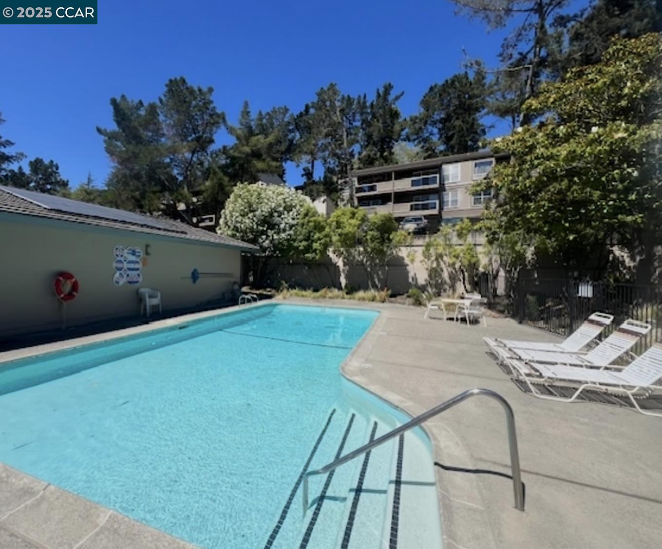 Photo #9: 41107593 Listing: Photo #9