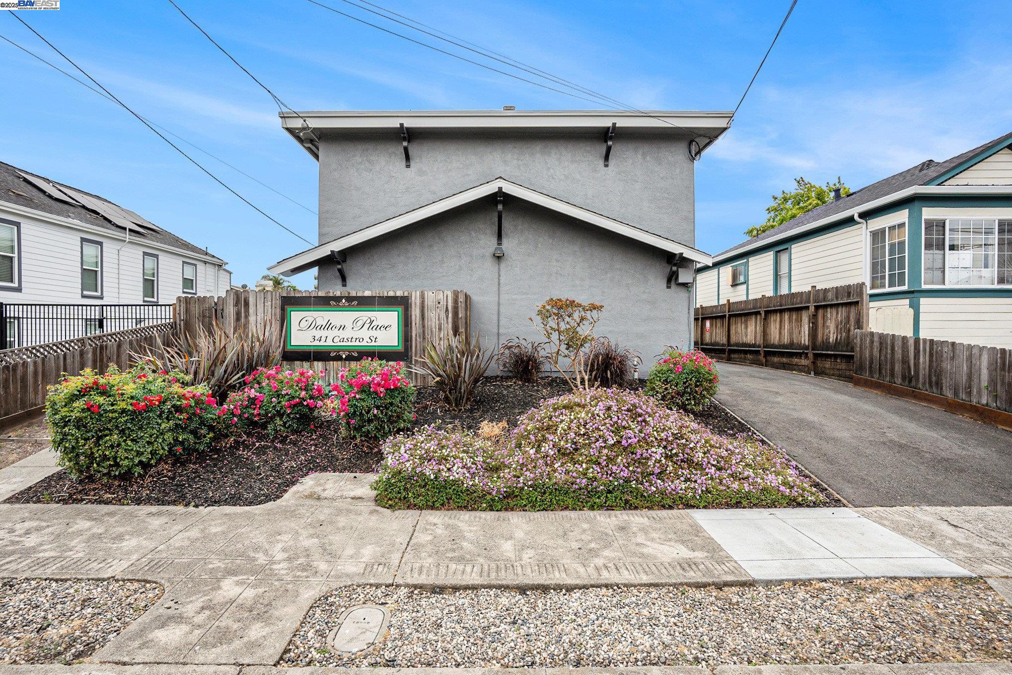 Detail Gallery Image 2 of 11 For 341 Castro St, San Leandro,  CA 94577 - – Beds | – Baths
