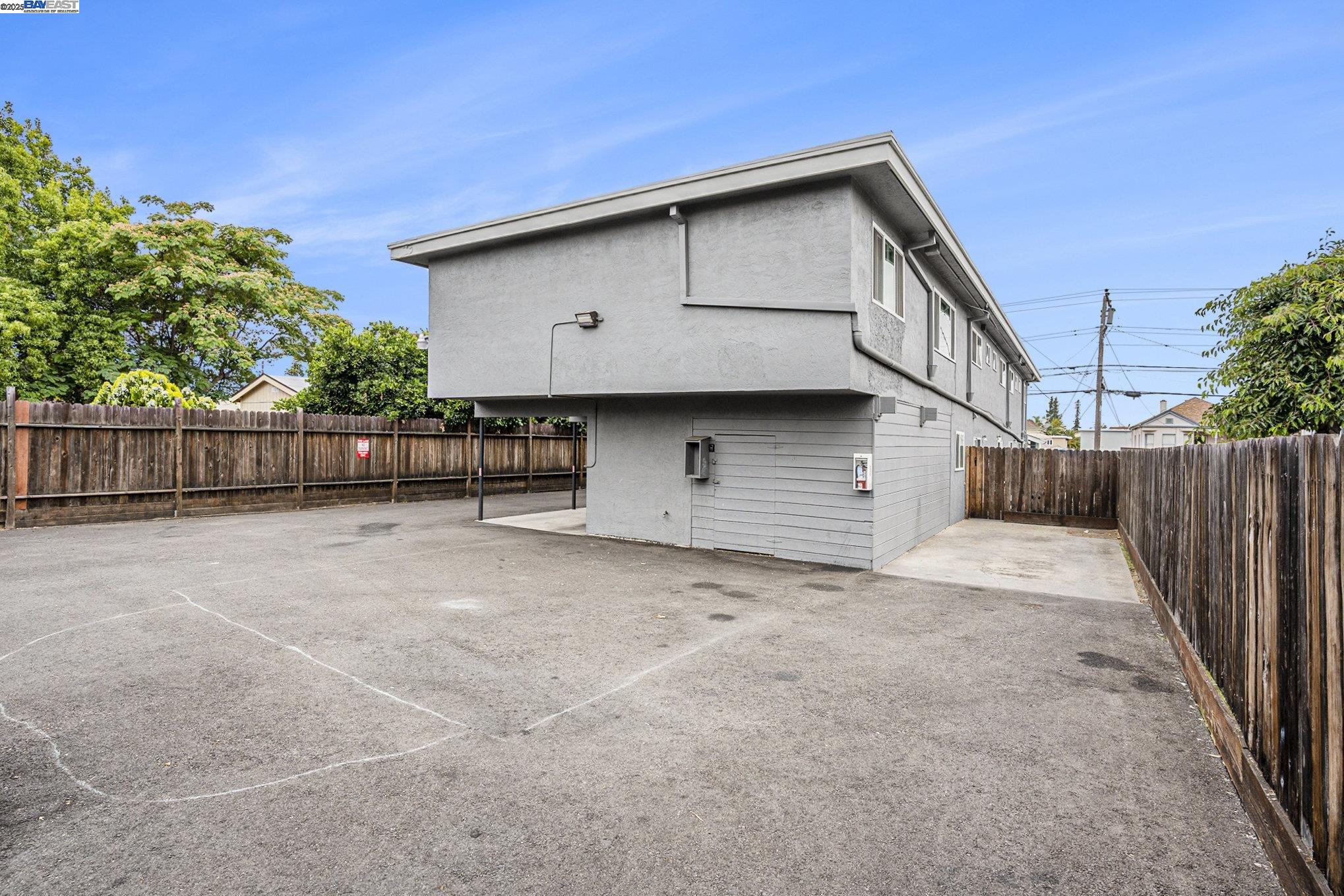 Detail Gallery Image 11 of 11 For 341 Castro St, San Leandro,  CA 94577 - – Beds | – Baths