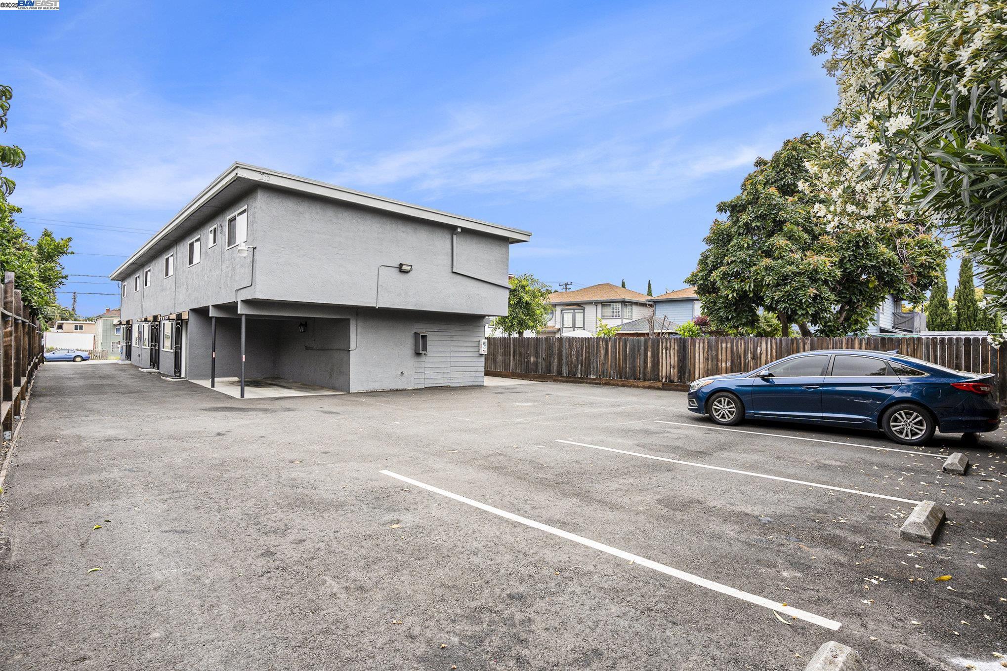 Detail Gallery Image 8 of 11 For 341 Castro St, San Leandro,  CA 94577 - – Beds | – Baths