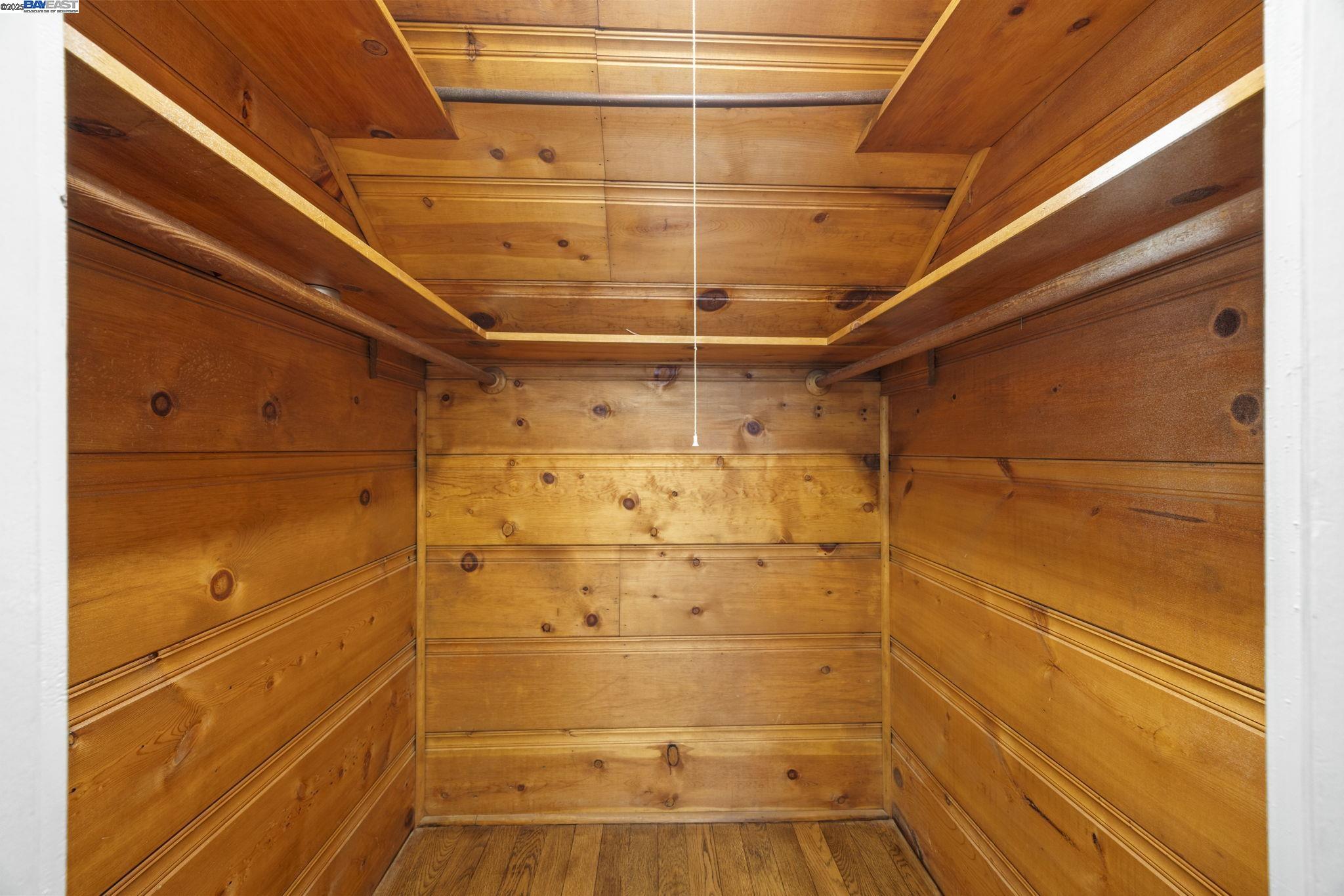 Detail Gallery Image 45 of 60 For 898 Union St, Alameda,  CA 94501 - 4 Beds | 2 Baths