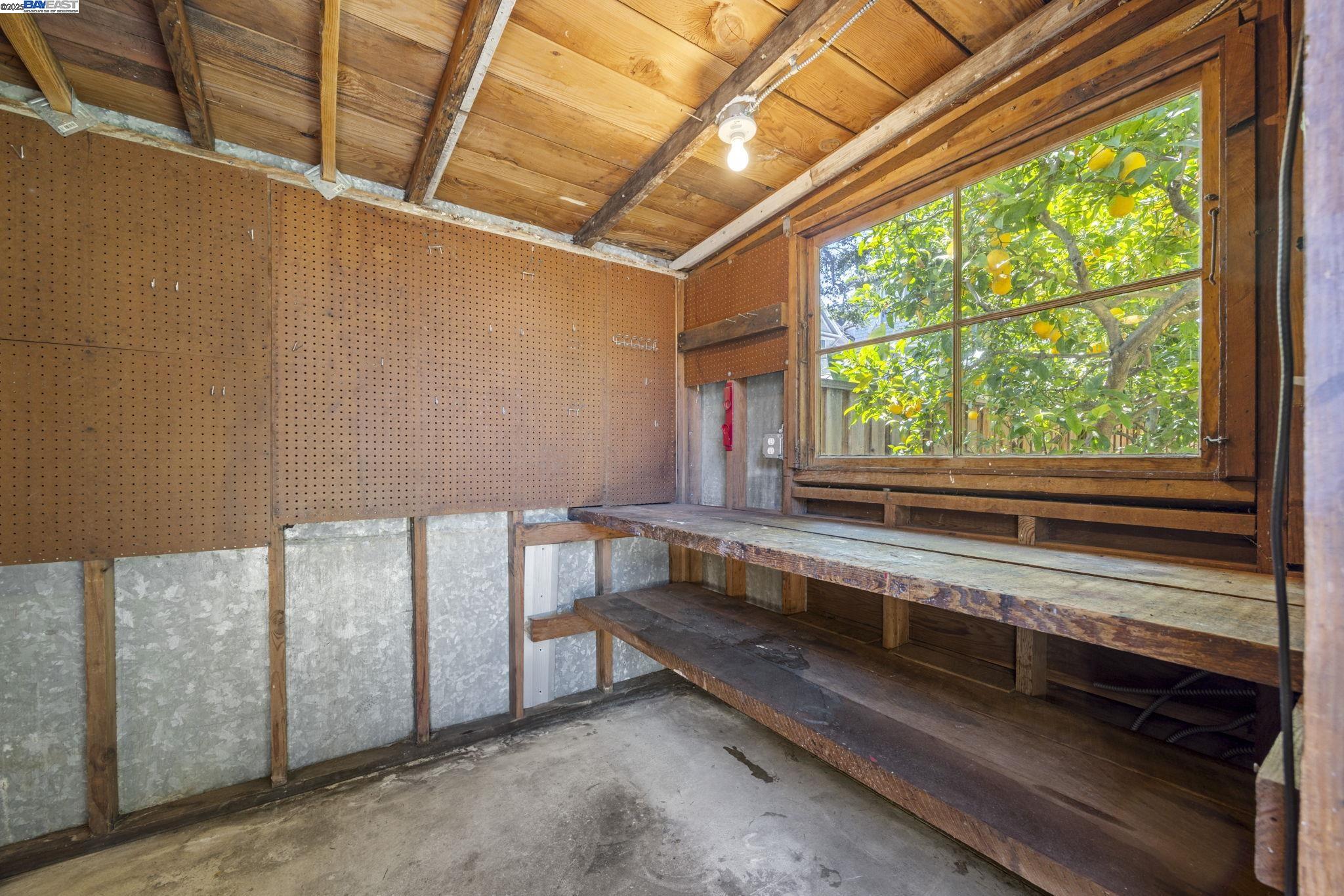 Detail Gallery Image 51 of 60 For 898 Union St, Alameda,  CA 94501 - 4 Beds | 2 Baths