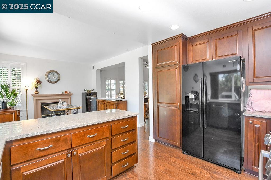 Detail Gallery Image 13 of 46 For 415 Orchard View Ave, Martinez,  CA 94553 - 3 Beds | 2/1 Baths