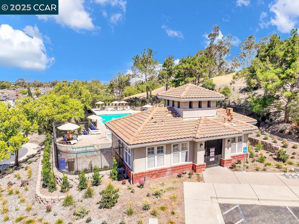 Detail Gallery Image 38 of 46 For 415 Orchard View Ave, Martinez,  CA 94553 - 3 Beds | 2/1 Baths