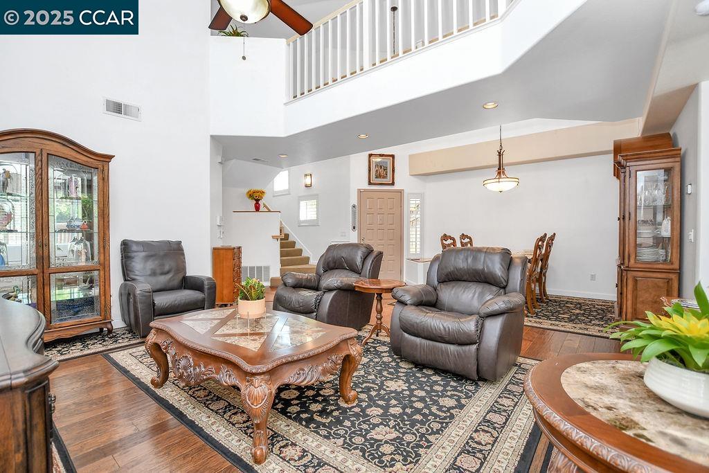 Detail Gallery Image 6 of 46 For 415 Orchard View Ave, Martinez,  CA 94553 - 3 Beds | 2/1 Baths