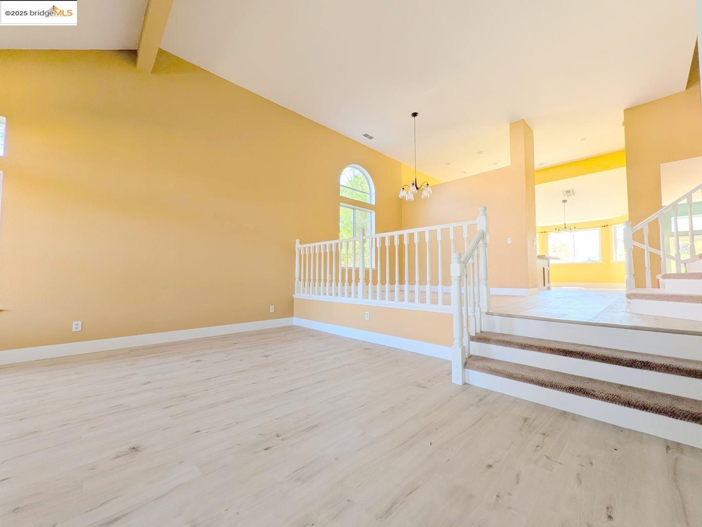 Detail Gallery Image 3 of 33 For 9488 Lockeridge Way, Sacramento,  CA 95829 - 4 Beds | 3 Baths