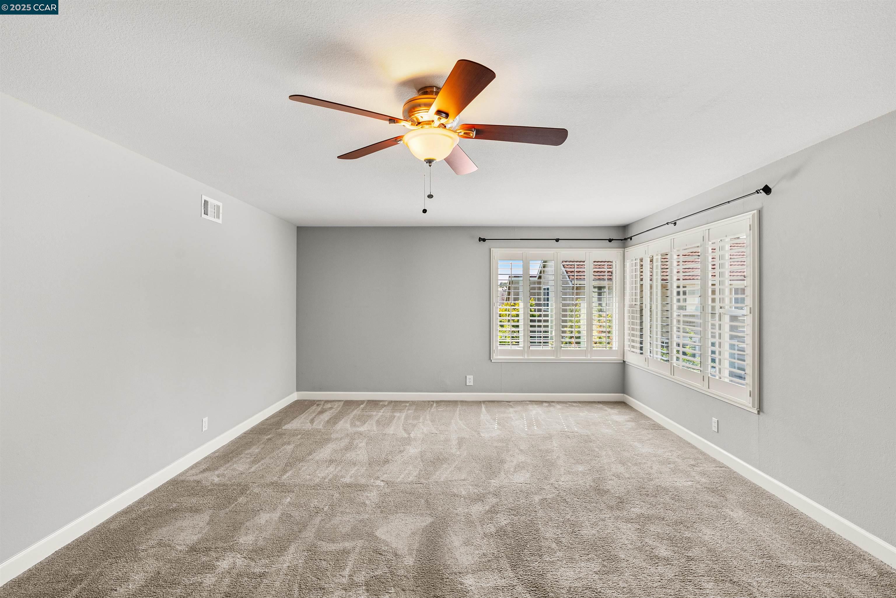 Detail Gallery Image 35 of 52 For 4403 Winterberry Ct, Concord,  CA 94521 - 4 Beds | 2/1 Baths