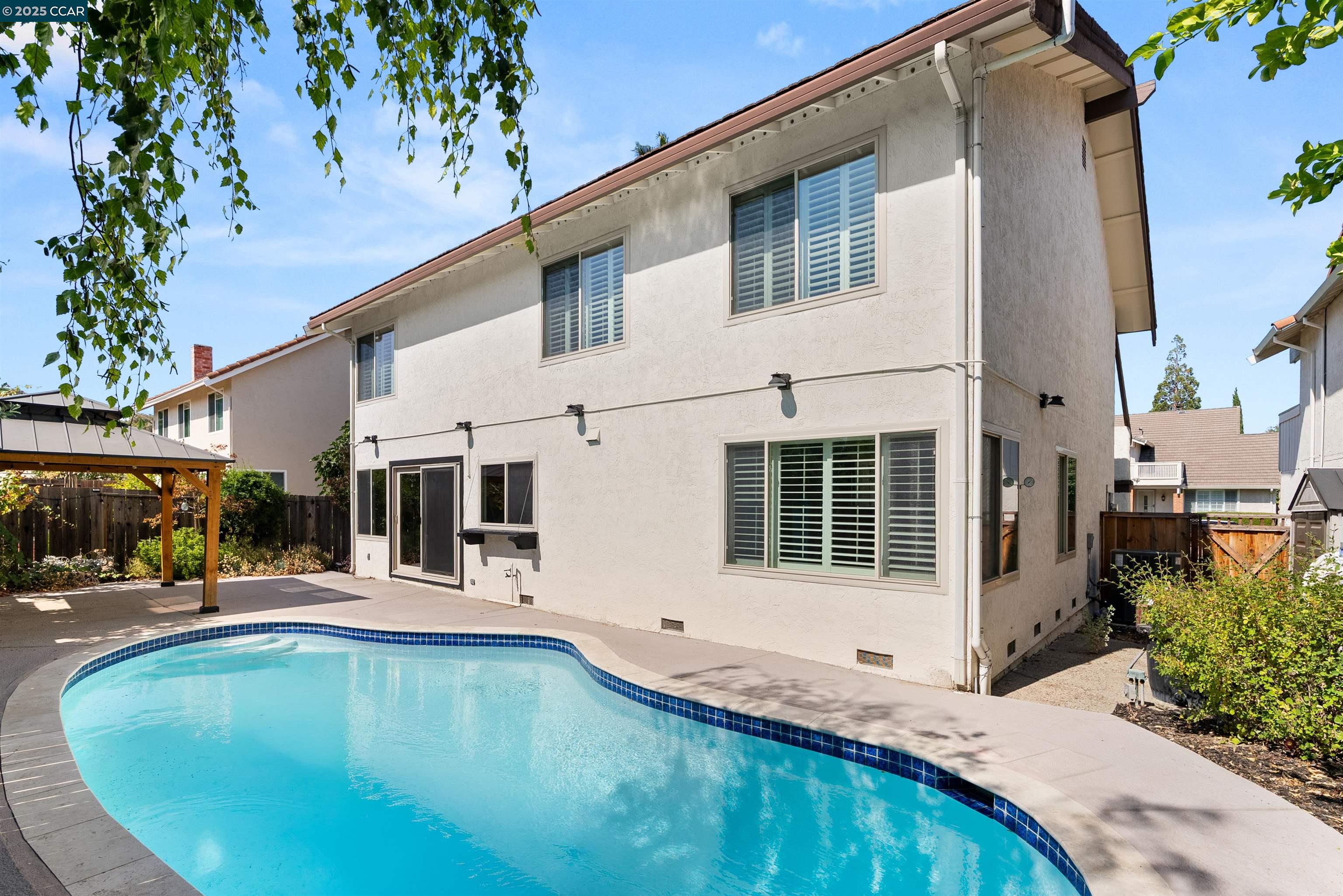 Detail Gallery Image 46 of 52 For 4403 Winterberry Ct, Concord,  CA 94521 - 4 Beds | 2/1 Baths