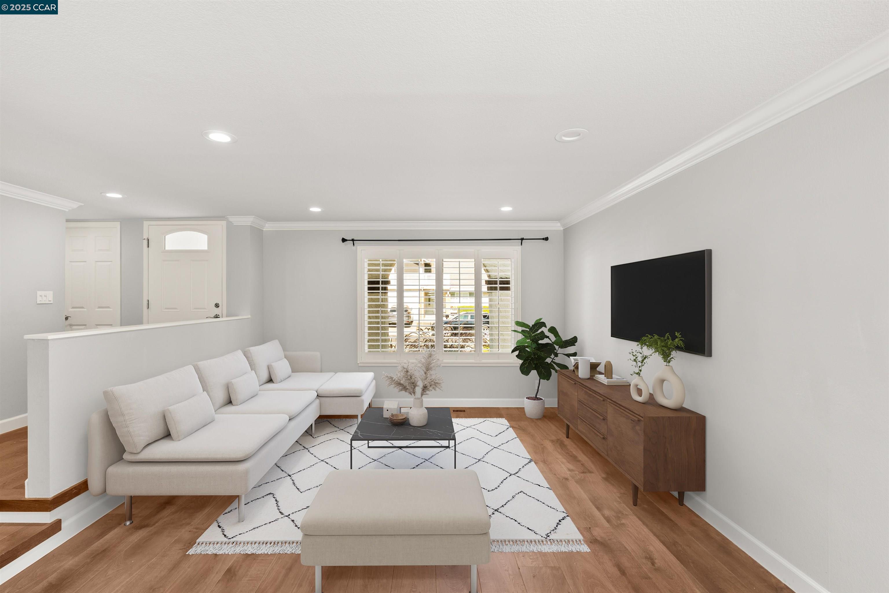 Detail Gallery Image 7 of 52 For 4403 Winterberry Ct, Concord,  CA 94521 - 4 Beds | 2/1 Baths