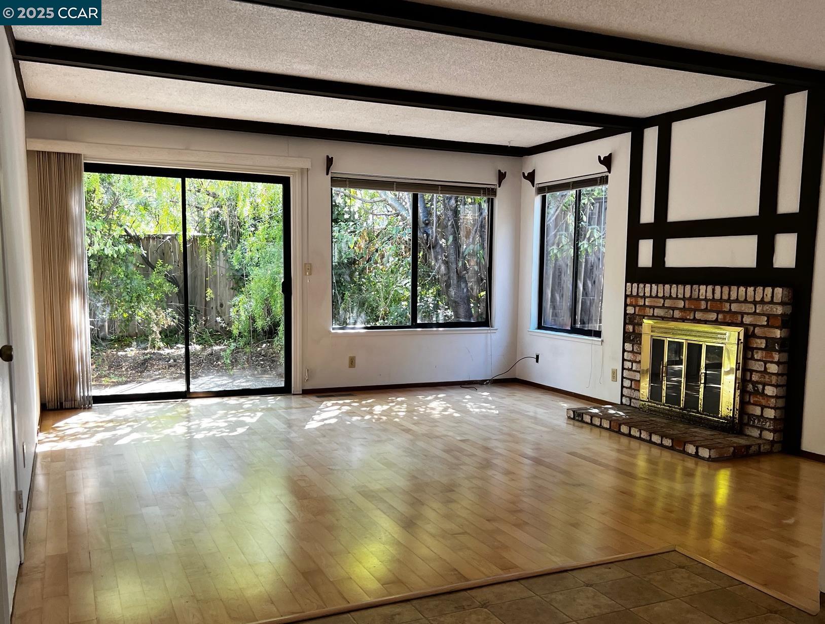 Detail Gallery Image 3 of 24 For 4495 Wildberry Ct, Concord,  CA 94521 - 3 Beds | 2 Baths