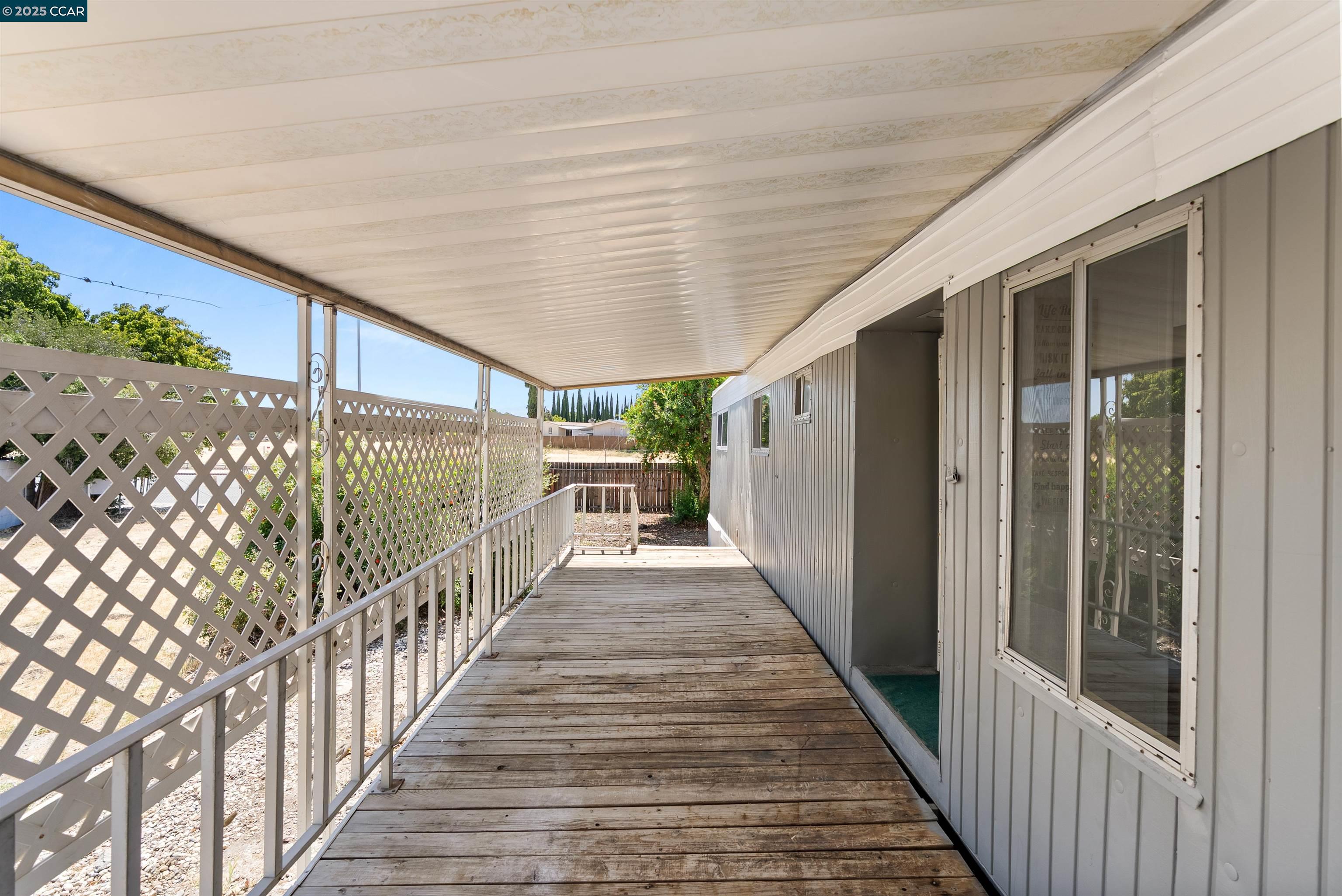 Detail Gallery Image 4 of 29 For 3301 Buchanan Road #11,  Antioch,  CA 94509 - 2 Beds | 2 Baths