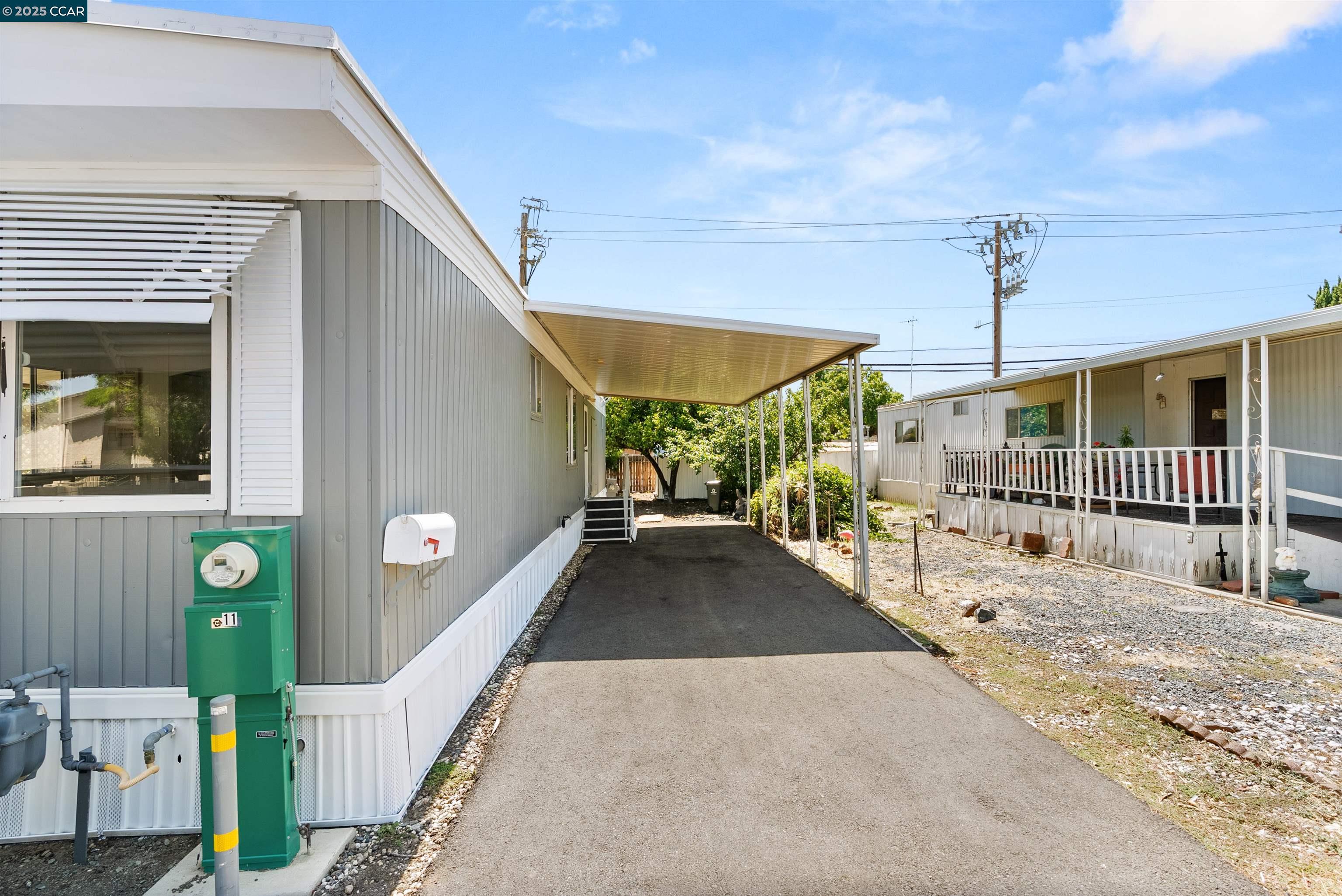Detail Gallery Image 5 of 29 For 3301 Buchanan Road #11,  Antioch,  CA 94509 - 2 Beds | 2 Baths