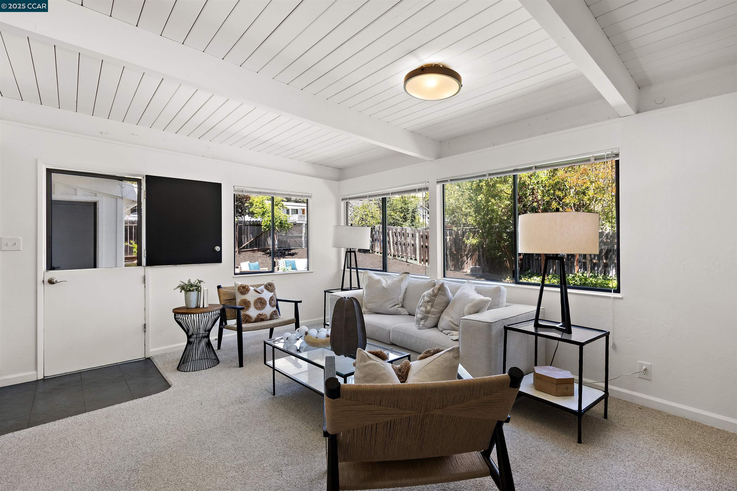 Detail Gallery Image 14 of 30 For 3374 Mildred Lane, Lafayette,  CA 94549 - 4 Beds | 2/1 Baths
