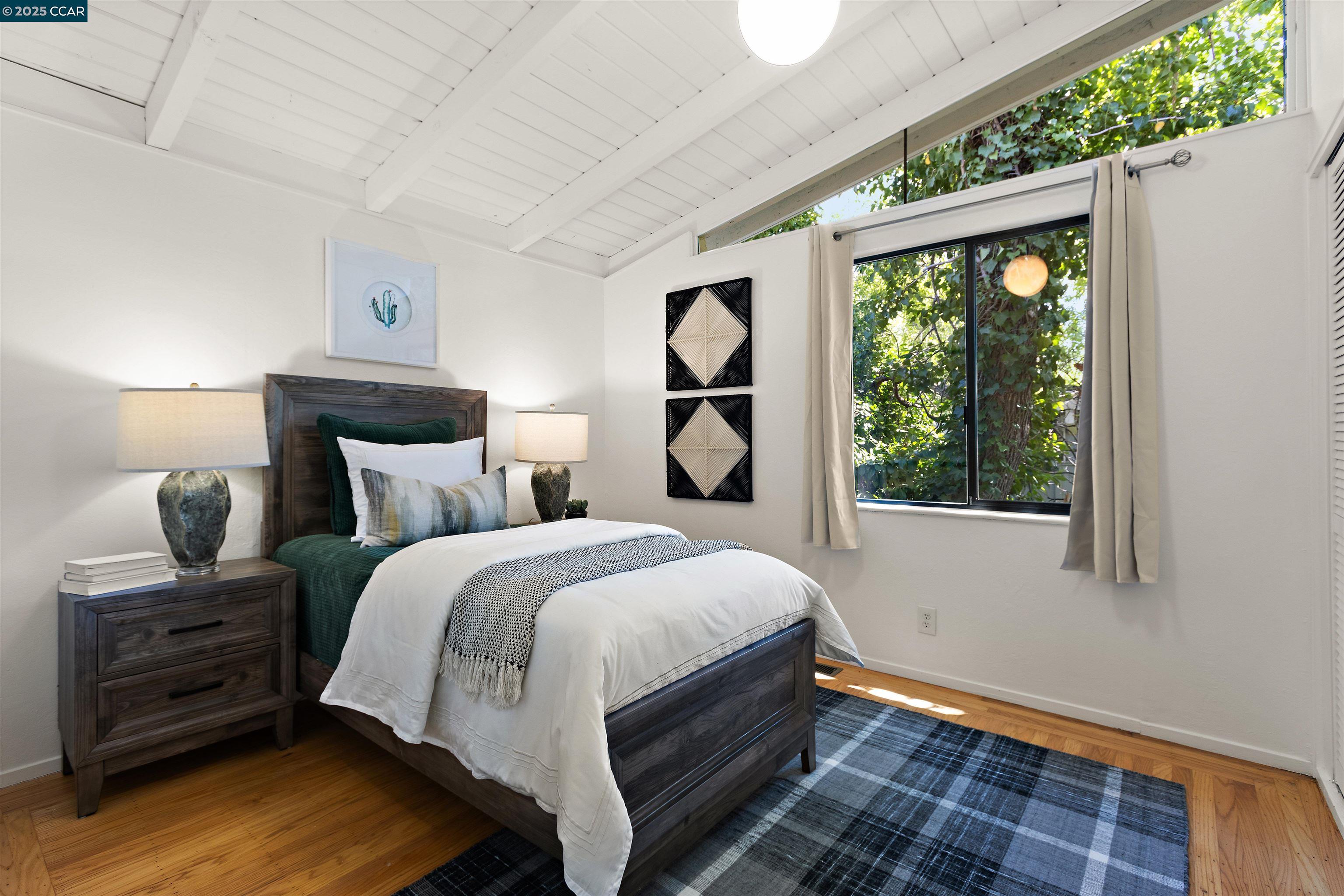 Detail Gallery Image 19 of 30 For 3374 Mildred Lane, Lafayette,  CA 94549 - 4 Beds | 2/1 Baths