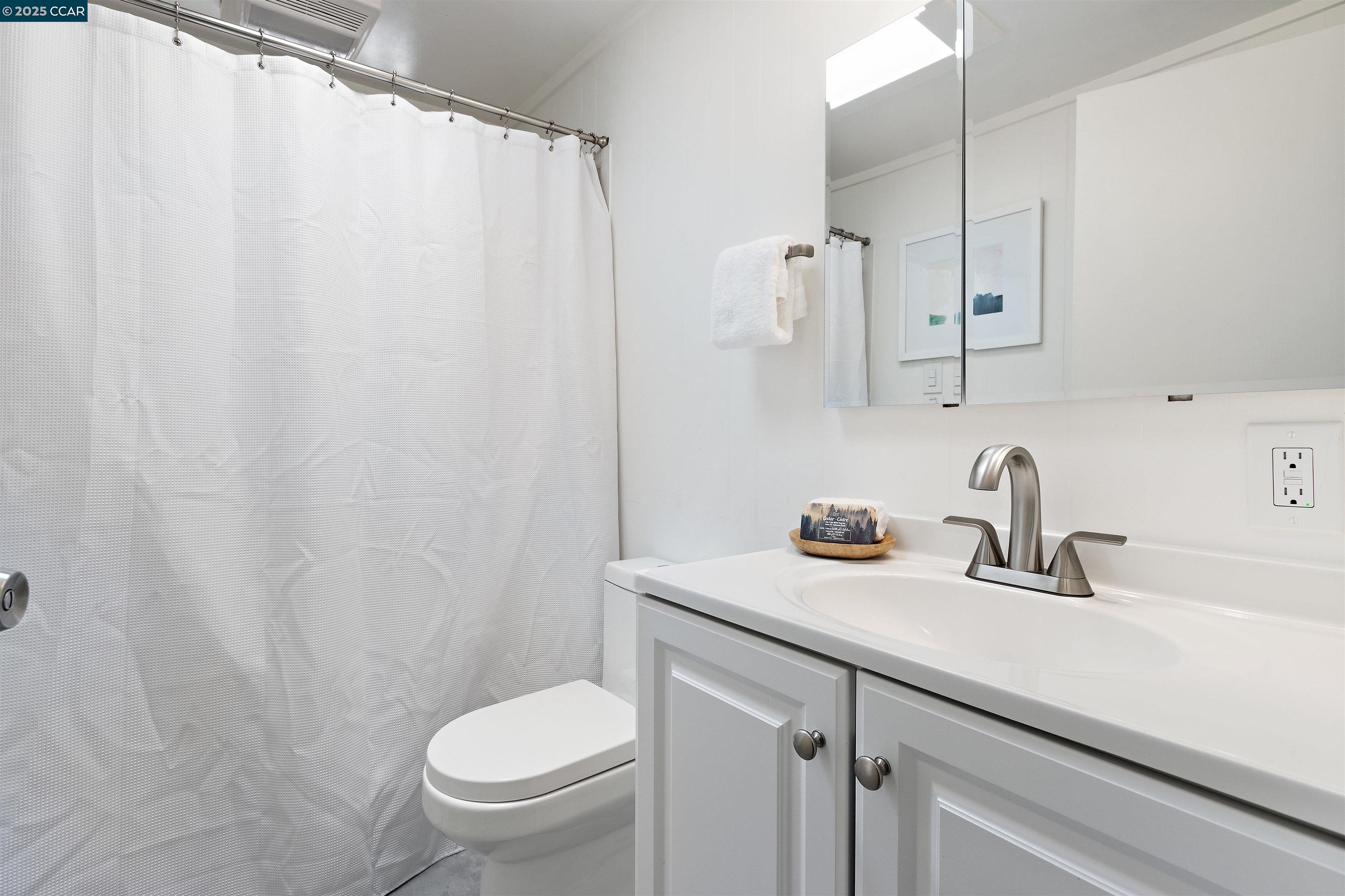 Detail Gallery Image 20 of 30 For 3374 Mildred Lane, Lafayette,  CA 94549 - 4 Beds | 2/1 Baths