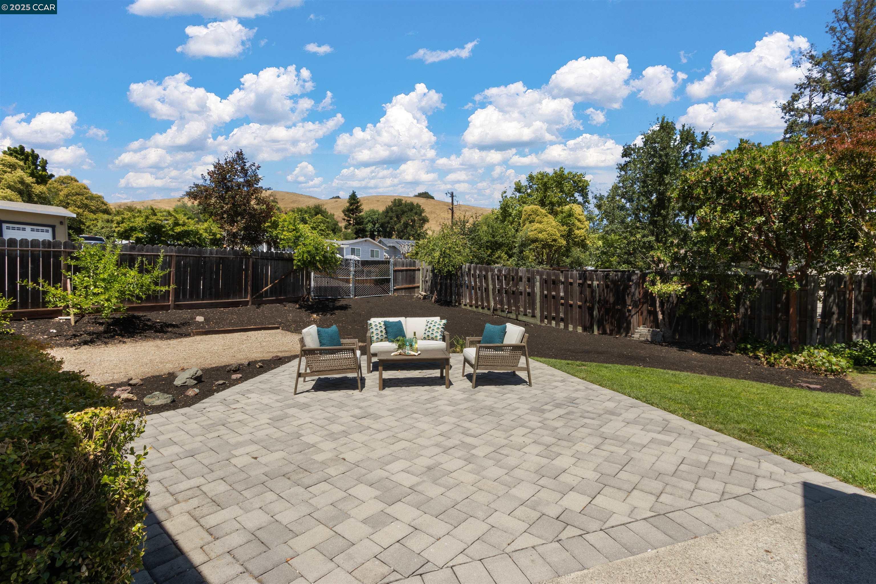 Detail Gallery Image 27 of 30 For 3374 Mildred Lane, Lafayette,  CA 94549 - 4 Beds | 2/1 Baths