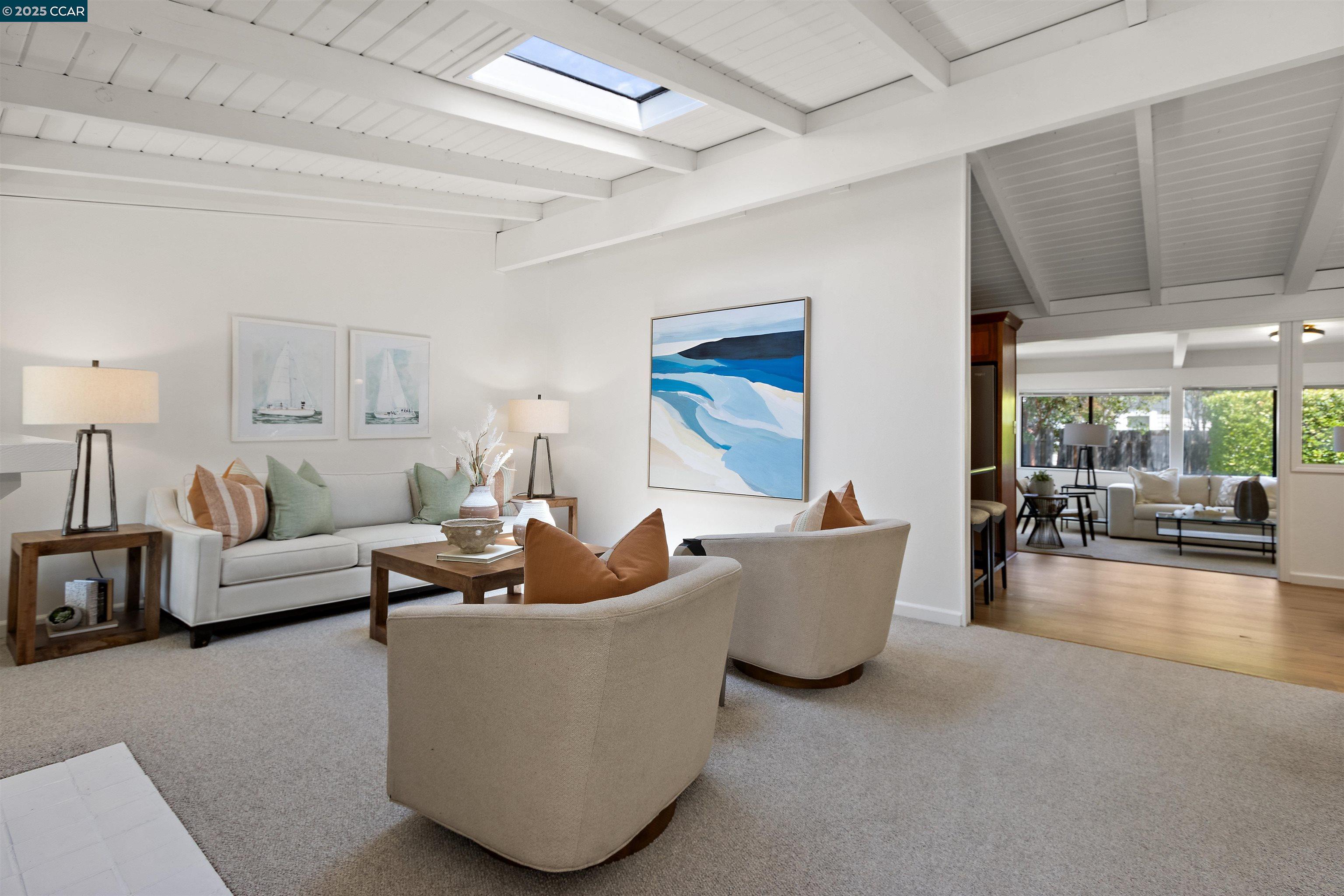 Detail Gallery Image 4 of 30 For 3374 Mildred Lane, Lafayette,  CA 94549 - 4 Beds | 2/1 Baths