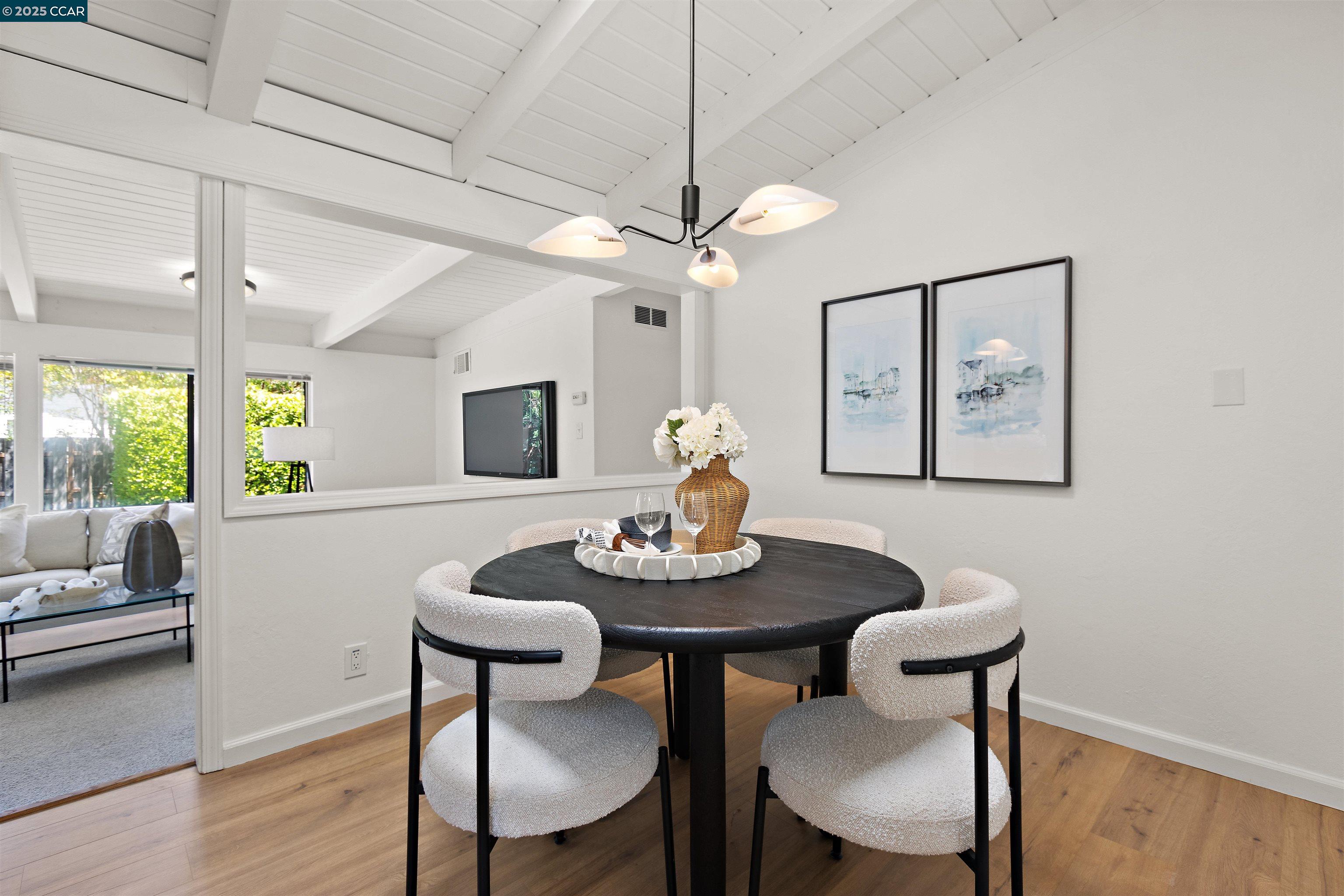 Detail Gallery Image 8 of 30 For 3374 Mildred Lane, Lafayette,  CA 94549 - 4 Beds | 2/1 Baths
