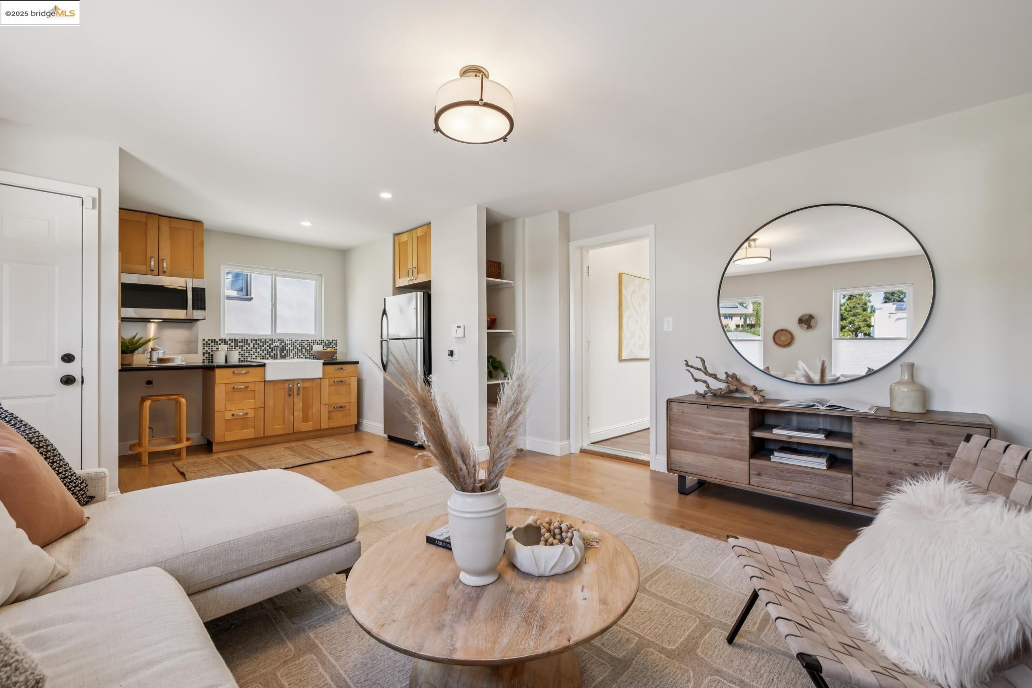 Detail Gallery Image 38 of 55 For 612 Longridge Rd, Oakland,  CA 94610 - 5 Beds | 4/1 Baths