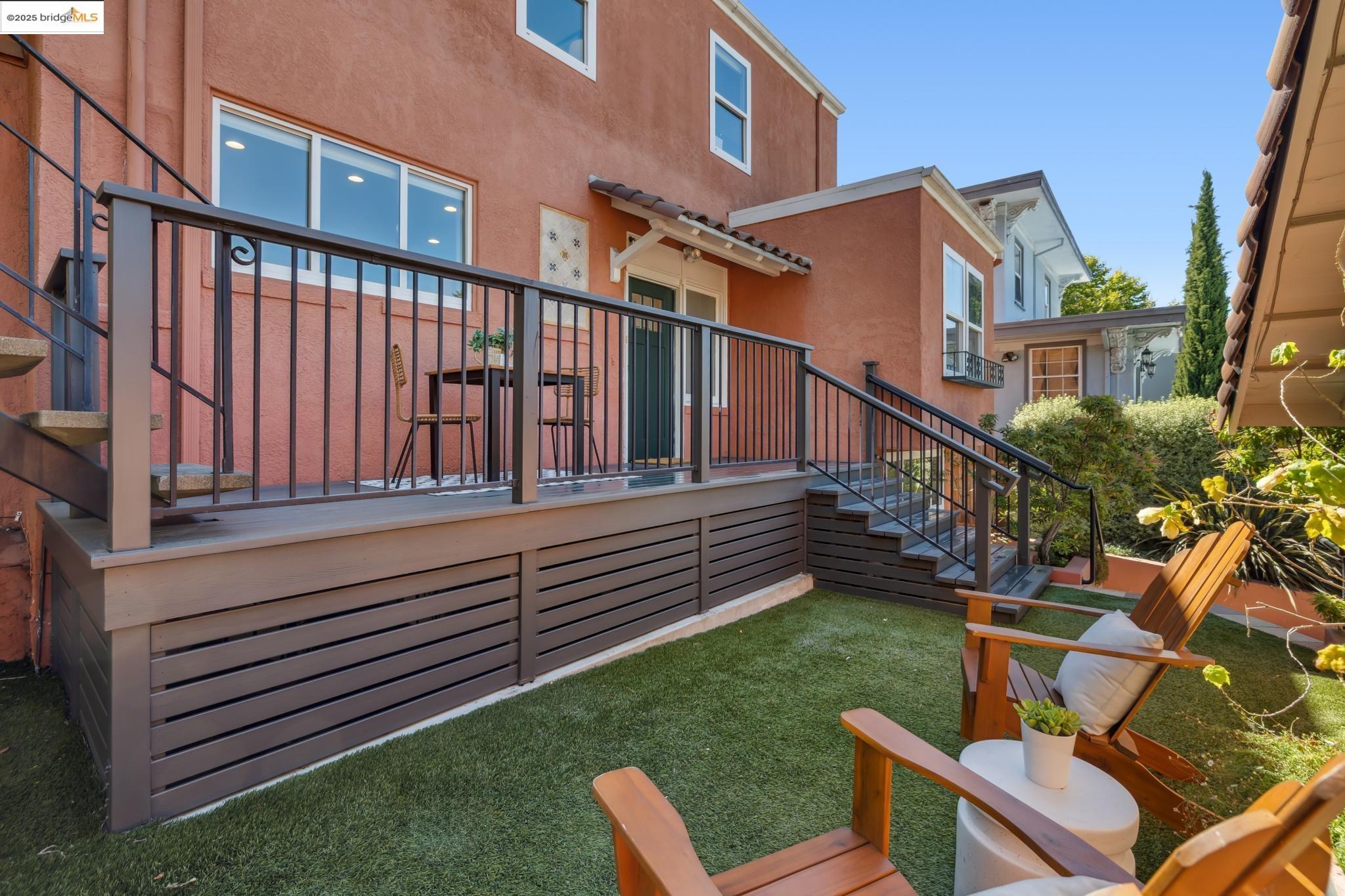 Detail Gallery Image 51 of 55 For 612 Longridge Rd, Oakland,  CA 94610 - 5 Beds | 4/1 Baths