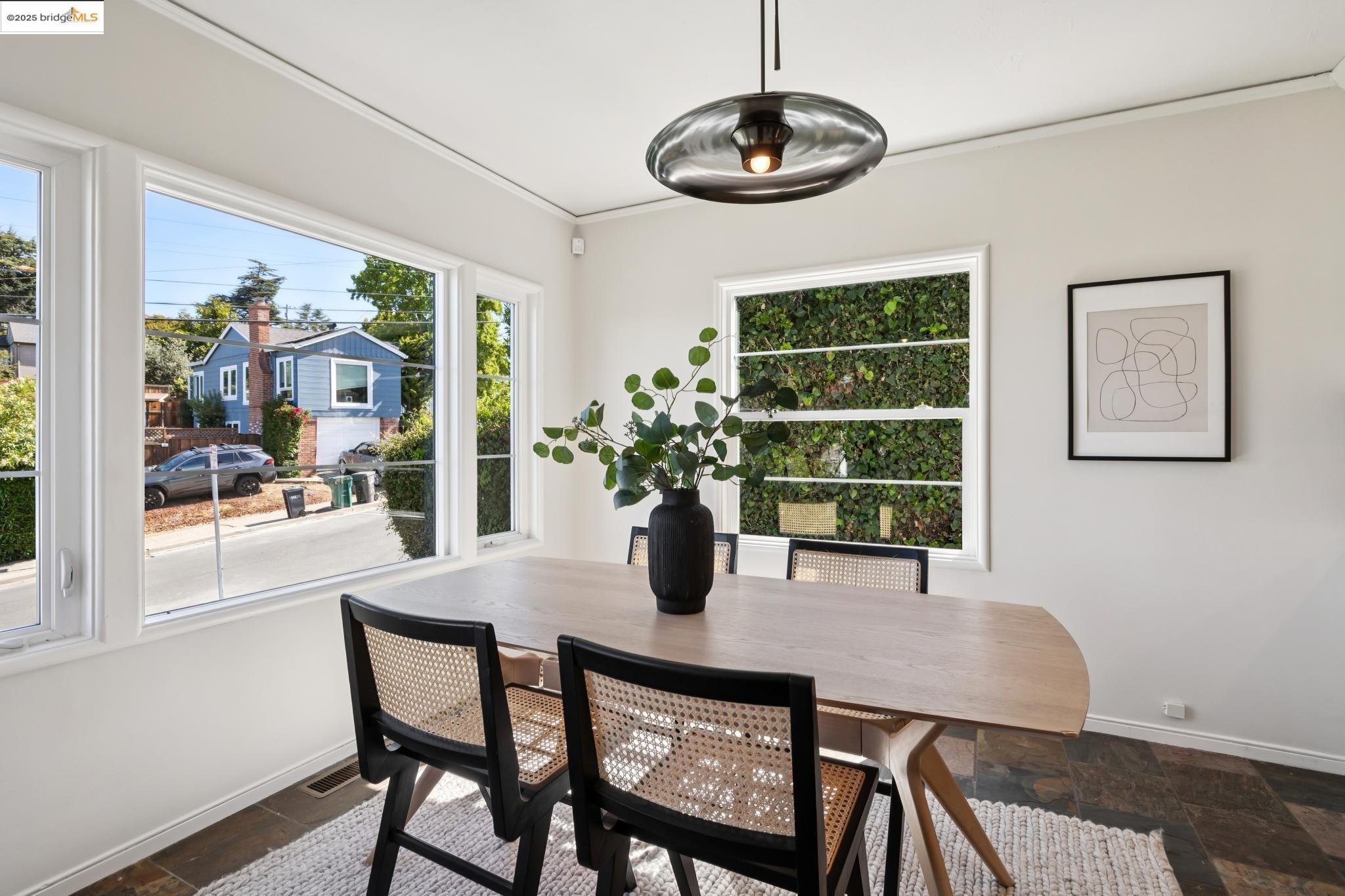 Detail Gallery Image 12 of 53 For 4701 Kaphan Ave, Oakland,  CA 94619 - 3 Beds | 2/1 Baths