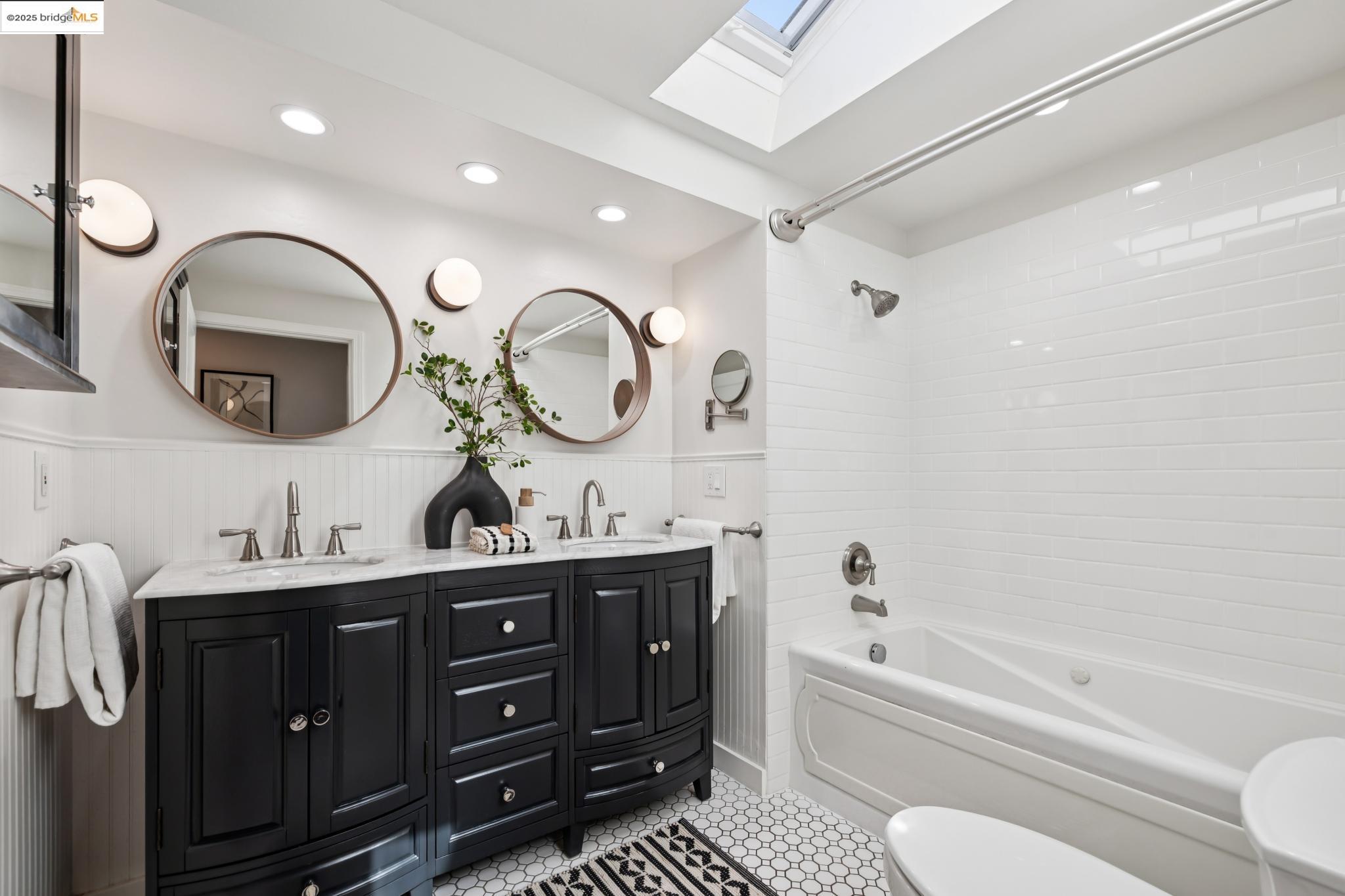 Detail Gallery Image 24 of 53 For 4701 Kaphan Ave, Oakland,  CA 94619 - 3 Beds | 2/1 Baths