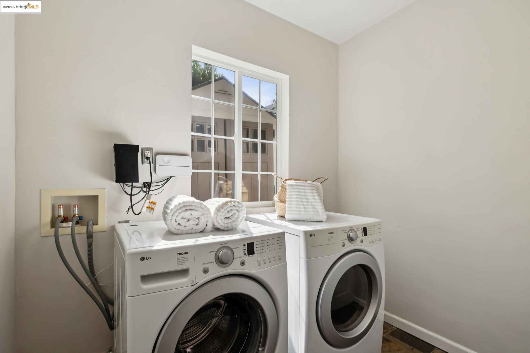 Detail Gallery Image 32 of 53 For 4701 Kaphan Ave, Oakland,  CA 94619 - 3 Beds | 2/1 Baths