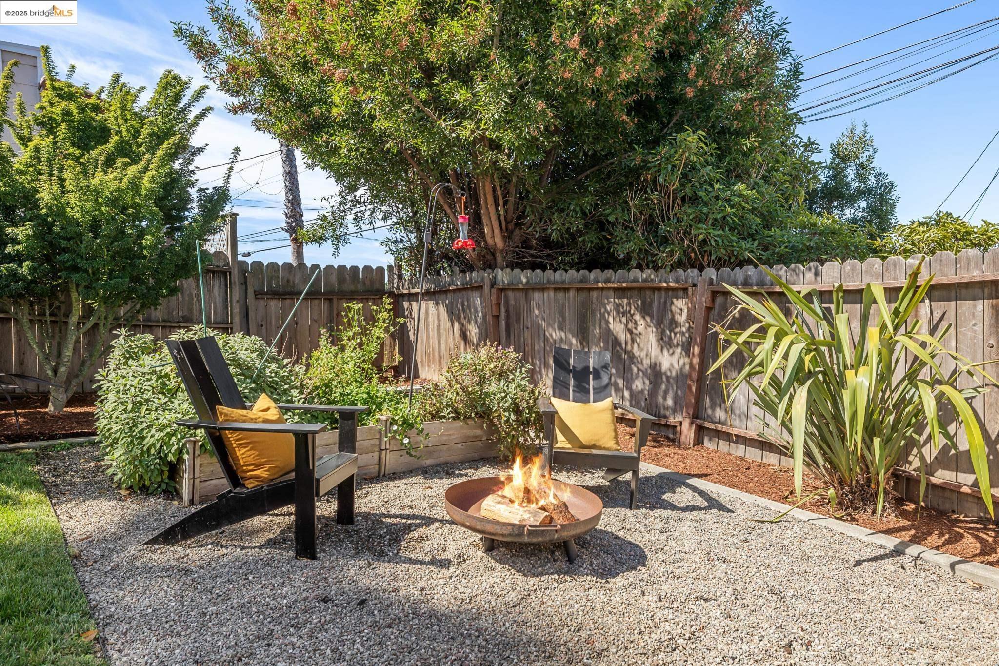 Detail Gallery Image 40 of 53 For 4701 Kaphan Ave, Oakland,  CA 94619 - 3 Beds | 2/1 Baths