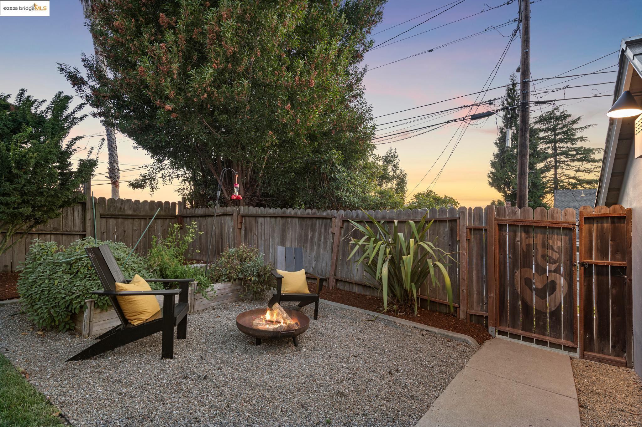 Detail Gallery Image 47 of 53 For 4701 Kaphan Ave, Oakland,  CA 94619 - 3 Beds | 2/1 Baths