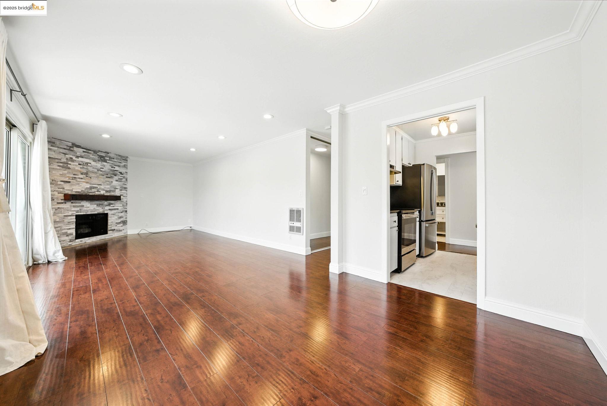 Photo #24: 41107623 Listing: Photo #24