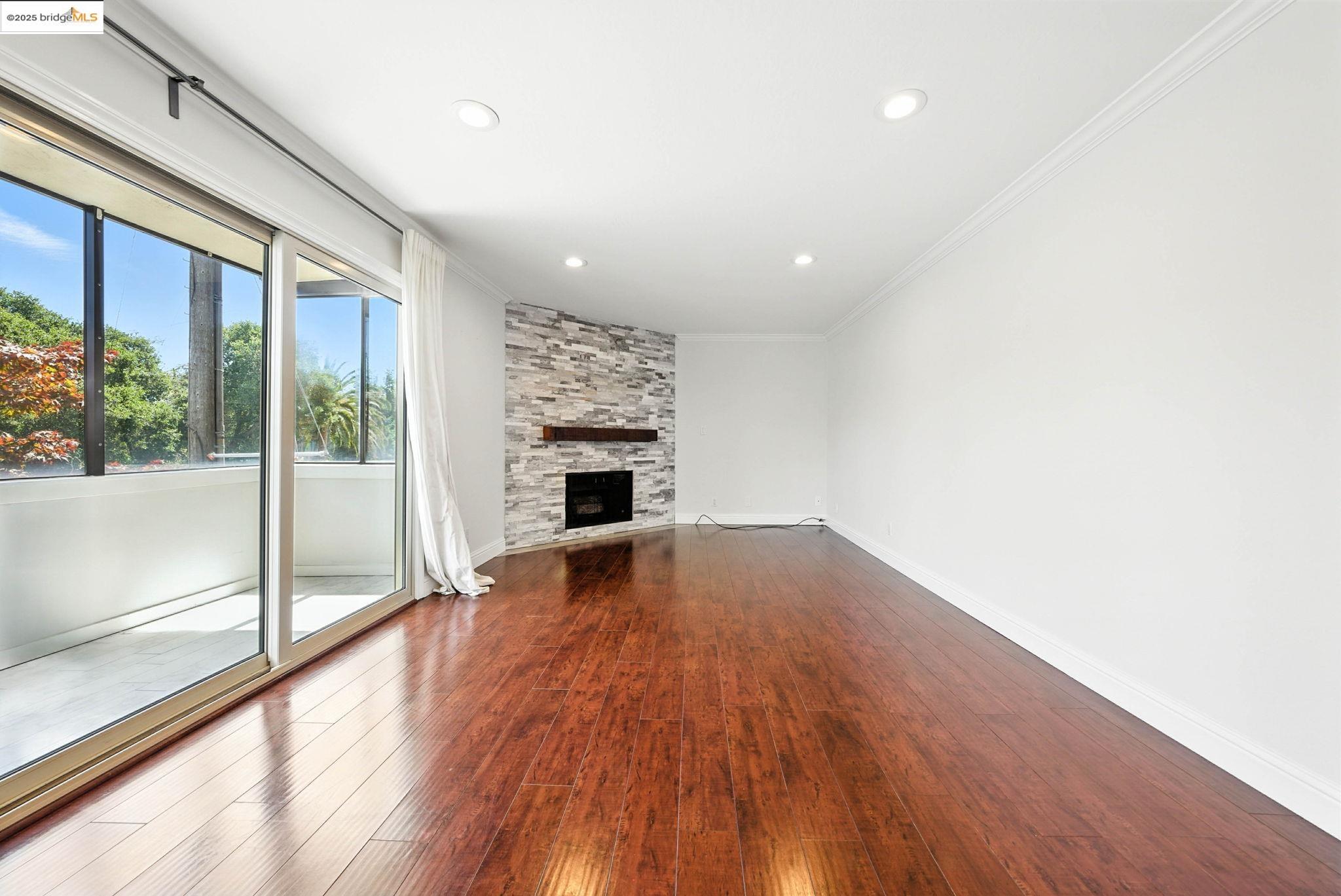 Photo #25: 41107623 Listing: Photo #25