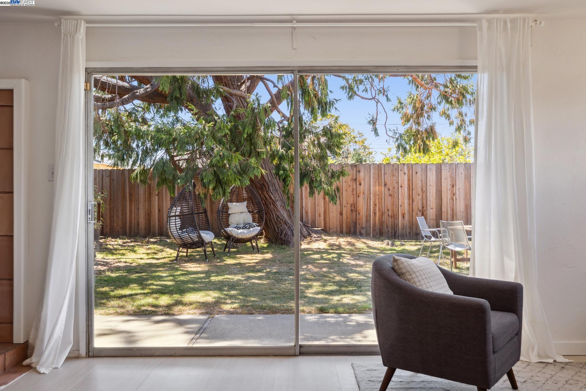 Detail Gallery Image 47 of 60 For 200 Santa Clara Ave, Alameda,  CA 94501 - 3 Beds | 1/1 Baths