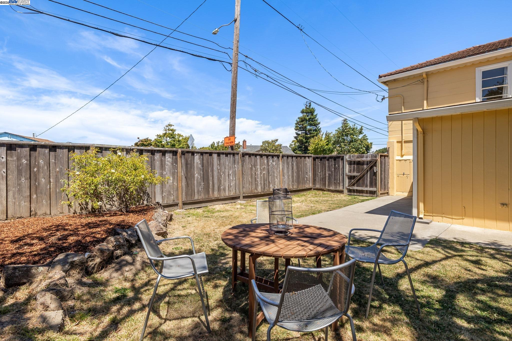 Detail Gallery Image 51 of 60 For 200 Santa Clara Ave, Alameda,  CA 94501 - 3 Beds | 1/1 Baths