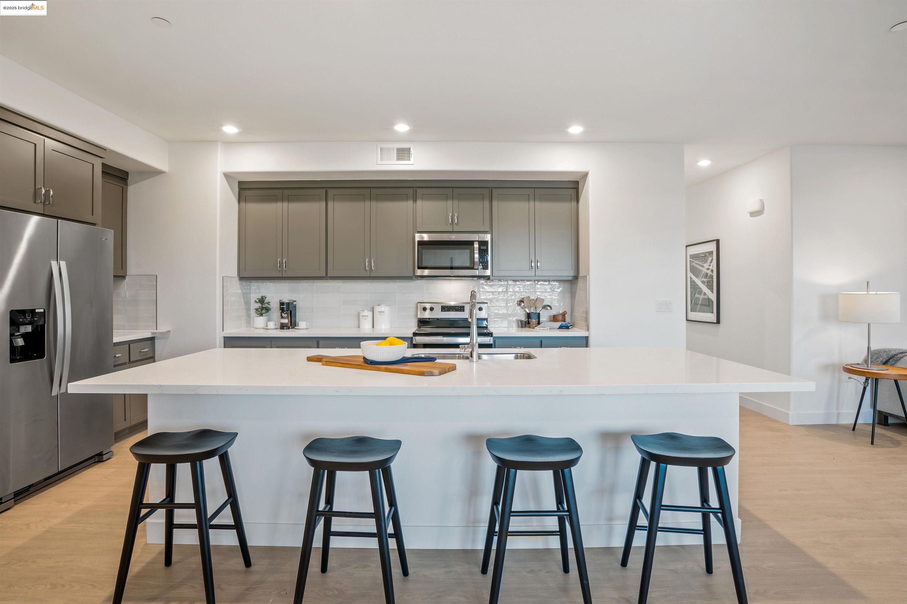 Photo #3: 41107625 Listing 