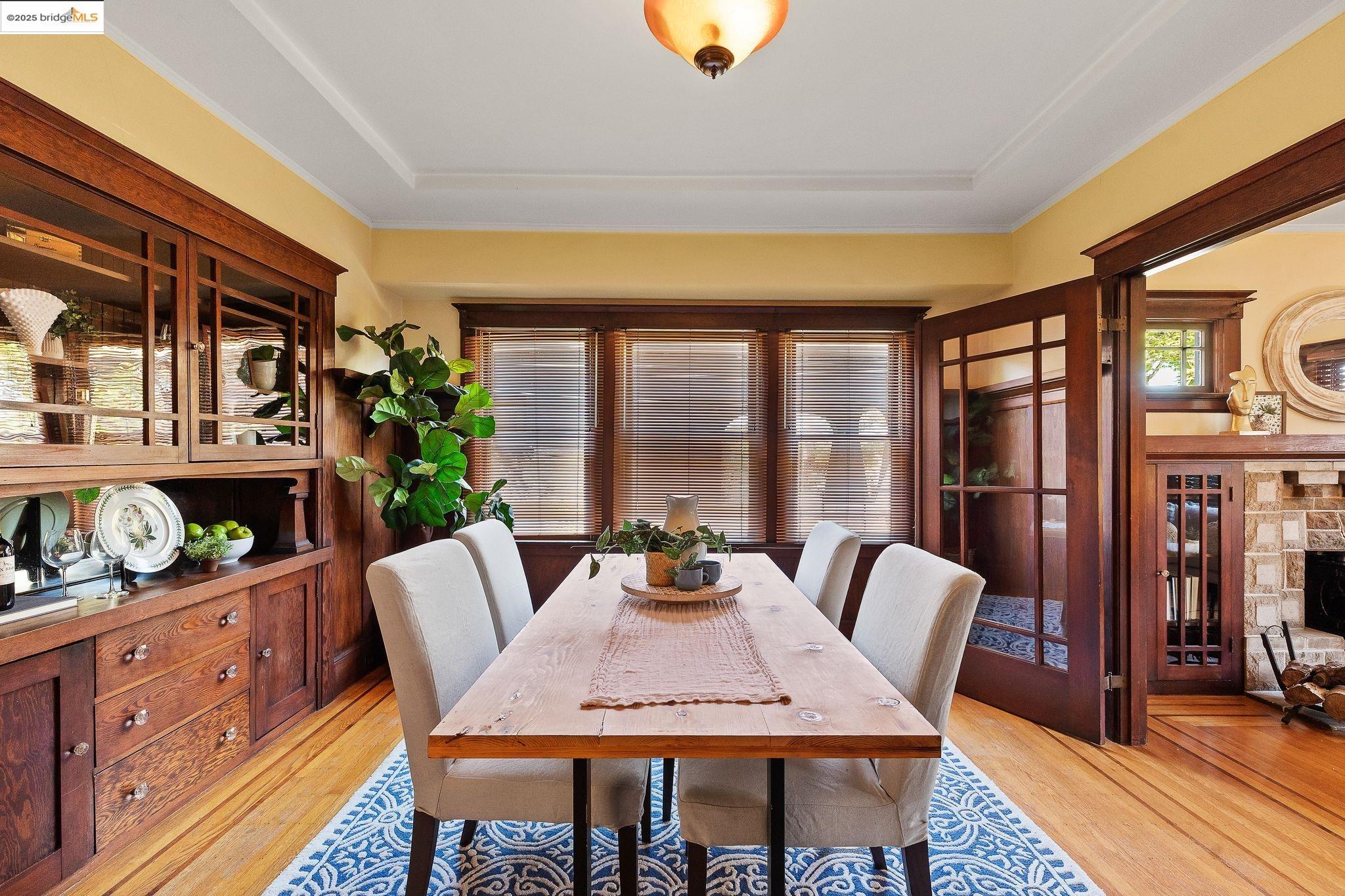 Detail Gallery Image 13 of 60 For 393 43rd St, Oakland,  CA 94609 - 2 Beds | 1 Baths