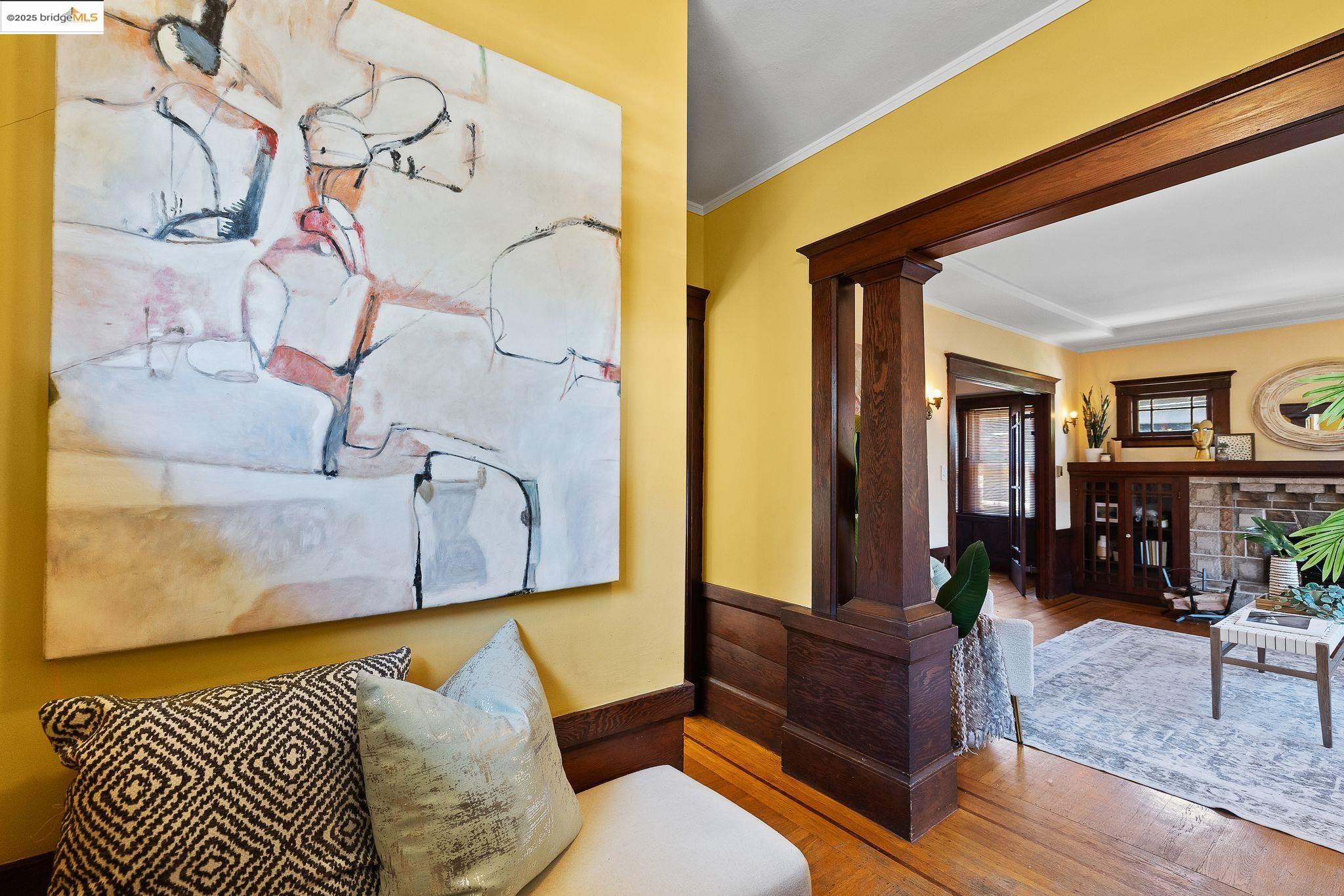 Detail Gallery Image 5 of 60 For 393 43rd St, Oakland,  CA 94609 - 2 Beds | 1 Baths