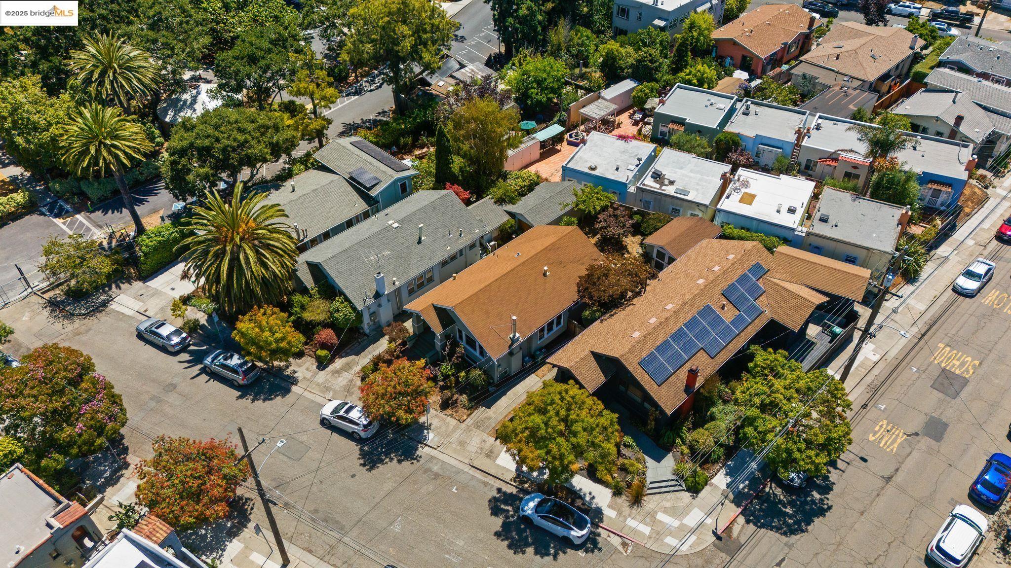 Detail Gallery Image 55 of 60 For 393 43rd St, Oakland,  CA 94609 - 2 Beds | 1 Baths