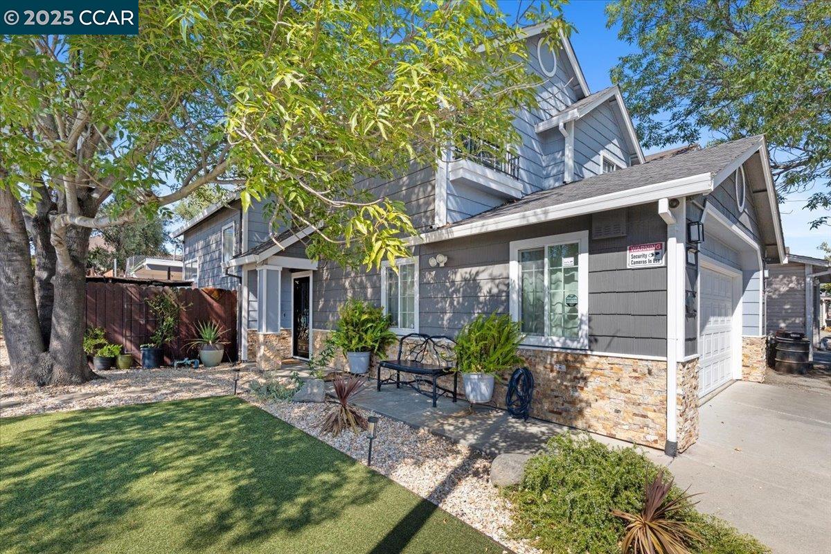 Detail Gallery Image 1 of 51 For 301 Grangnelli Ave, Antioch,  CA 94509 - 3 Beds | 3 Baths