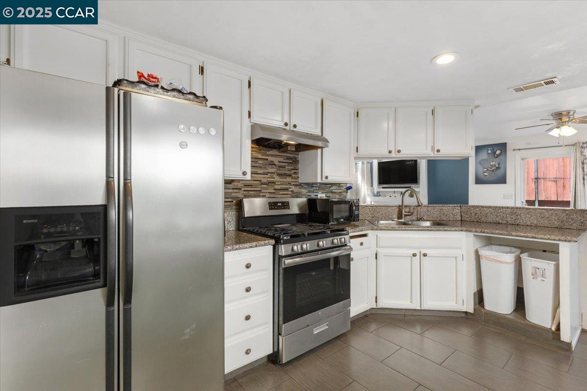 Detail Gallery Image 12 of 51 For 301 Grangnelli Ave, Antioch,  CA 94509 - 3 Beds | 3 Baths