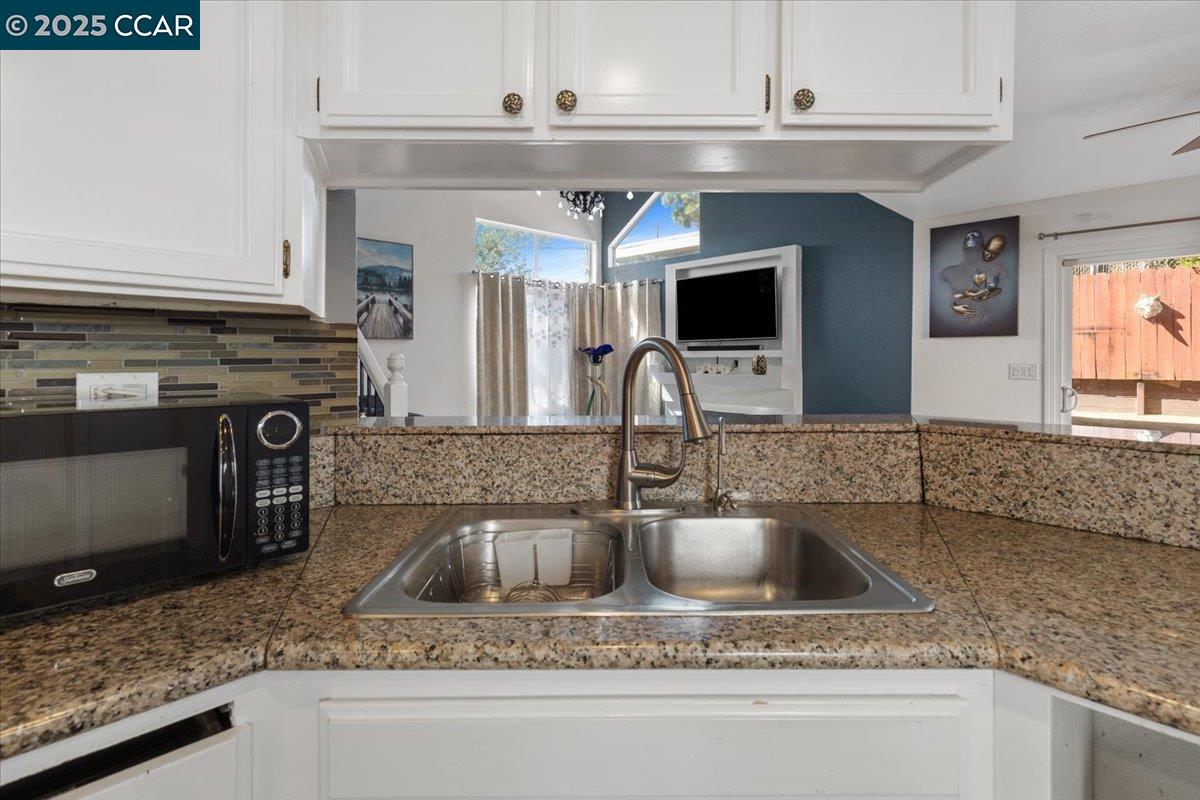 Detail Gallery Image 13 of 51 For 301 Grangnelli Ave, Antioch,  CA 94509 - 3 Beds | 3 Baths