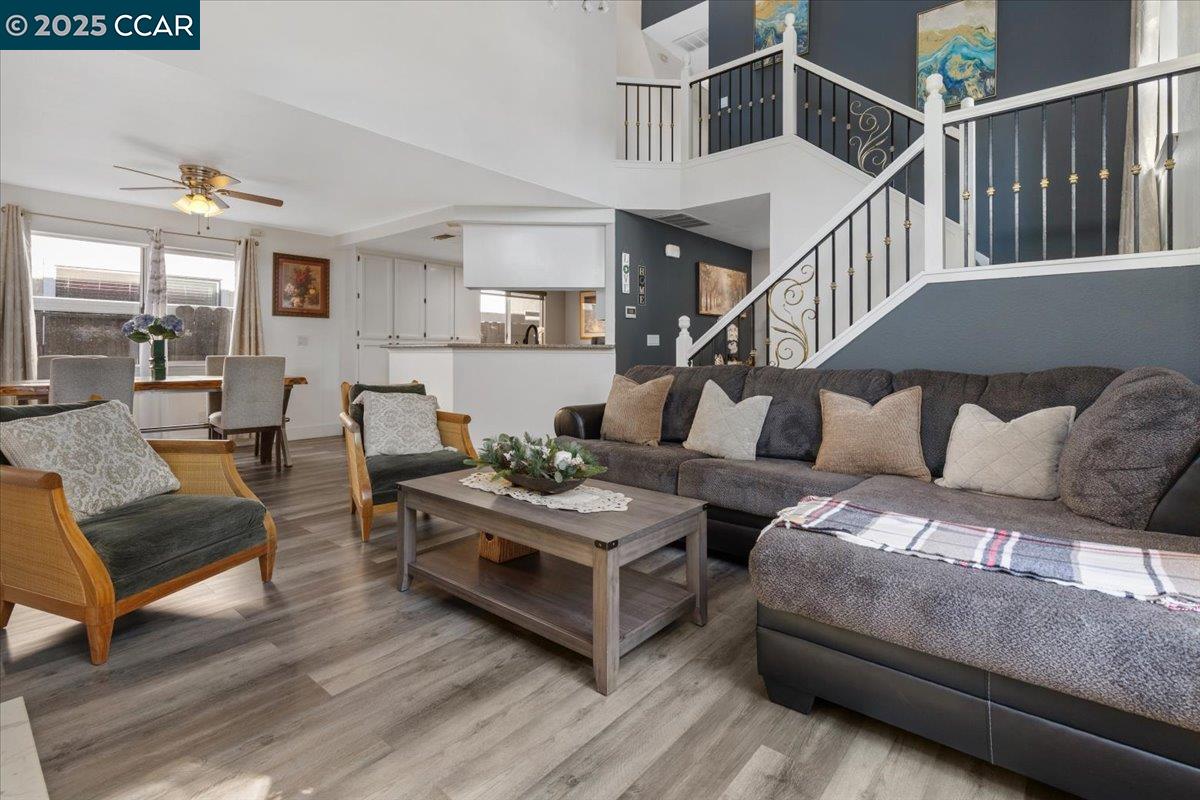 Detail Gallery Image 6 of 51 For 301 Grangnelli Ave, Antioch,  CA 94509 - 3 Beds | 3 Baths