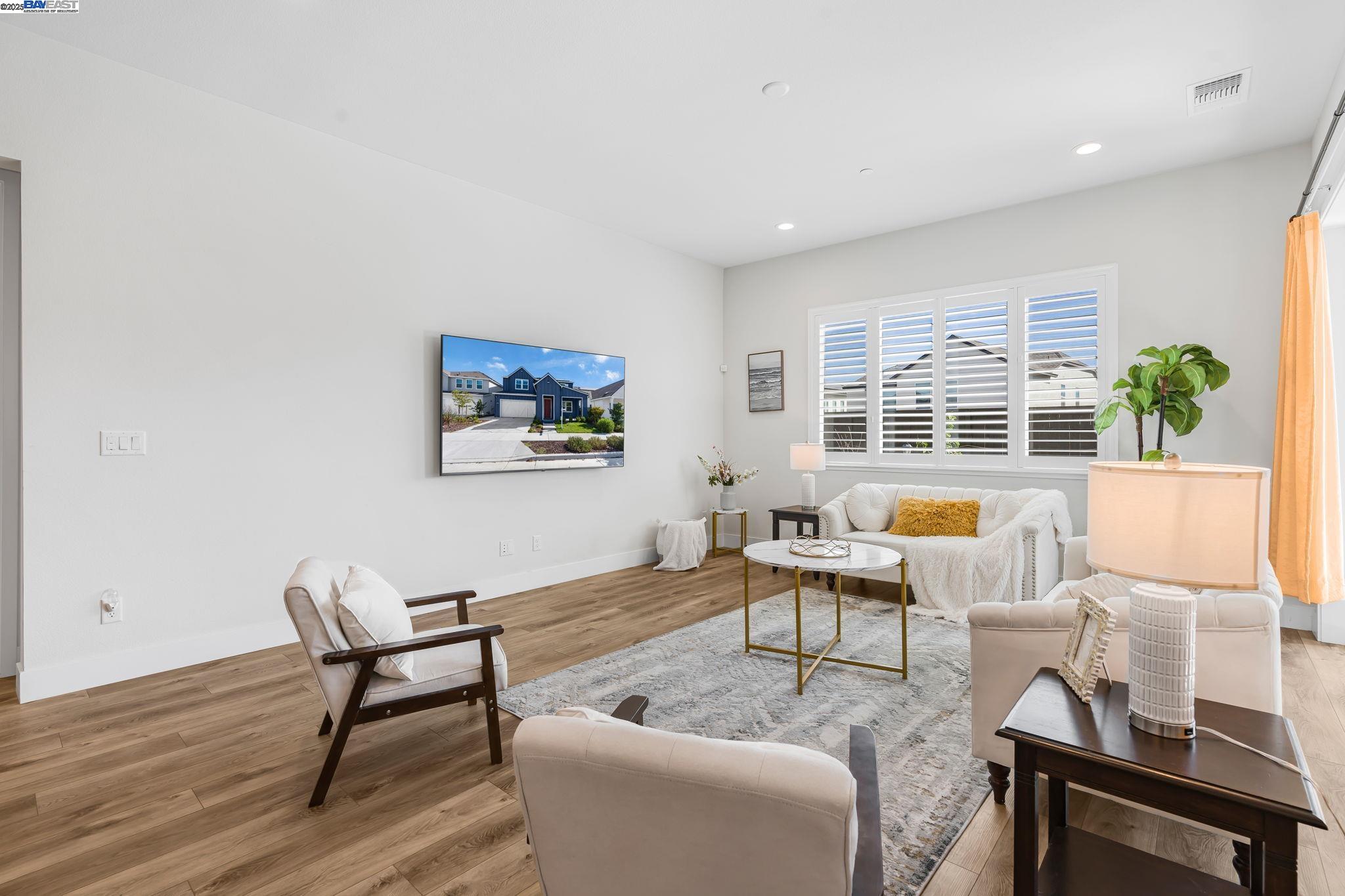 Detail Gallery Image 17 of 60 For 3229 Jake St, Tracy,  CA 95377 - 4 Beds | 3/1 Baths