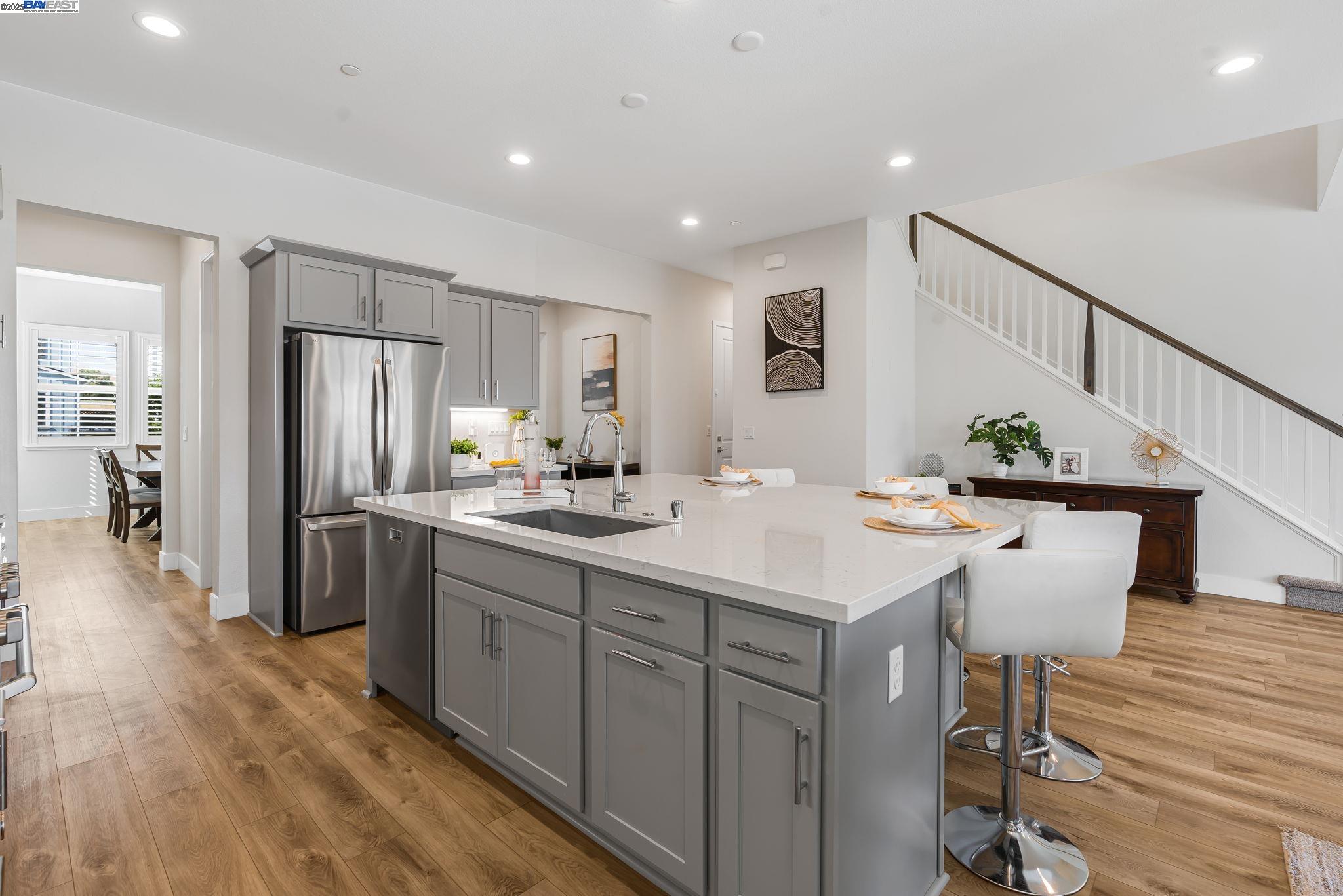 Detail Gallery Image 6 of 60 For 3229 Jake St, Tracy,  CA 95377 - 4 Beds | 3/1 Baths