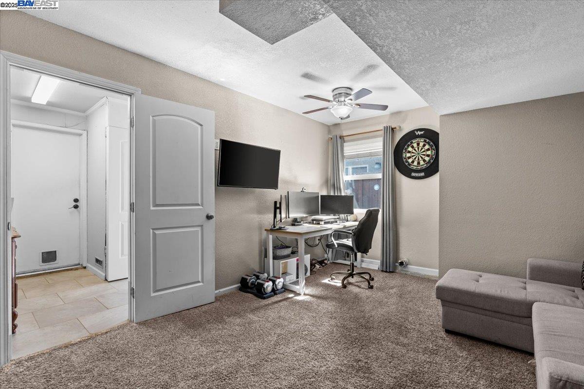 Detail Gallery Image 12 of 41 For 3869 Silver Oaks Way, Livermore,  CA 94550 - 3 Beds | 2 Baths